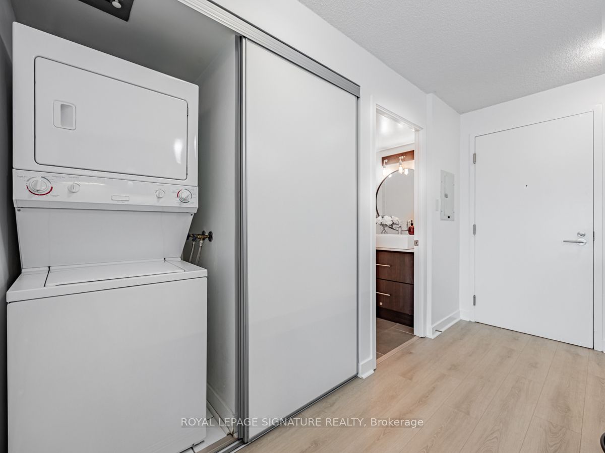 1169 Queen St W, #309