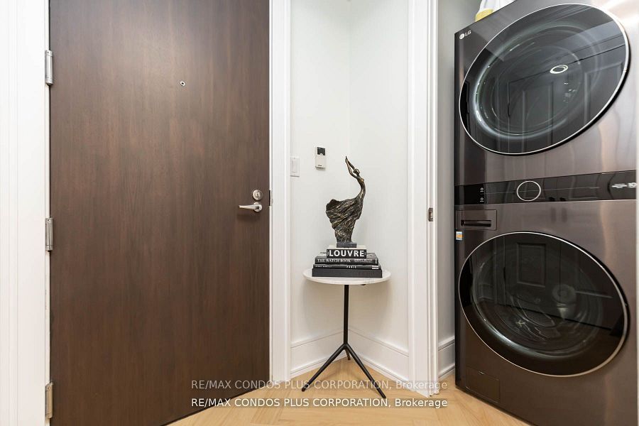 10 Bellair St, #801