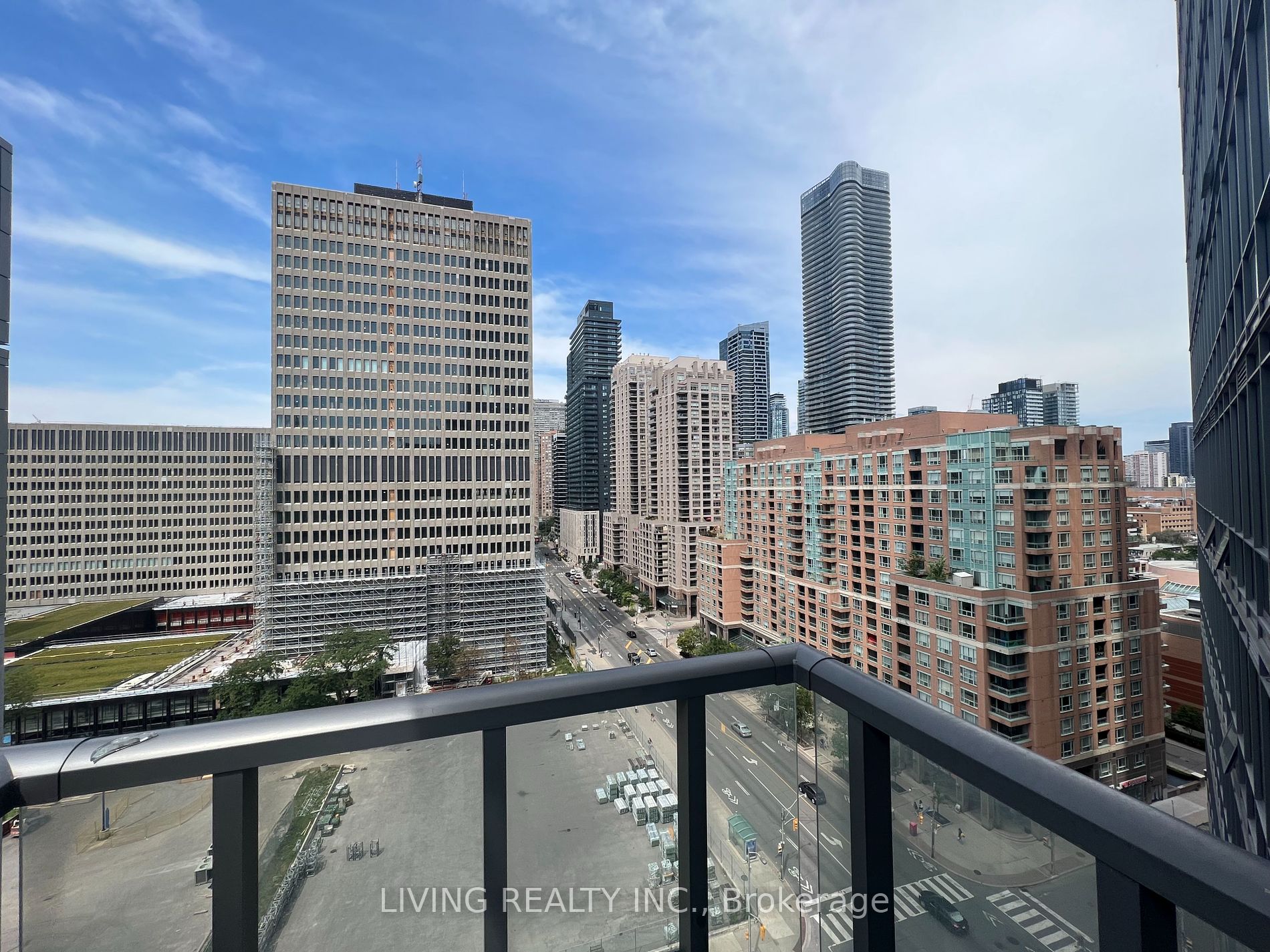832 Bay St, #1303
