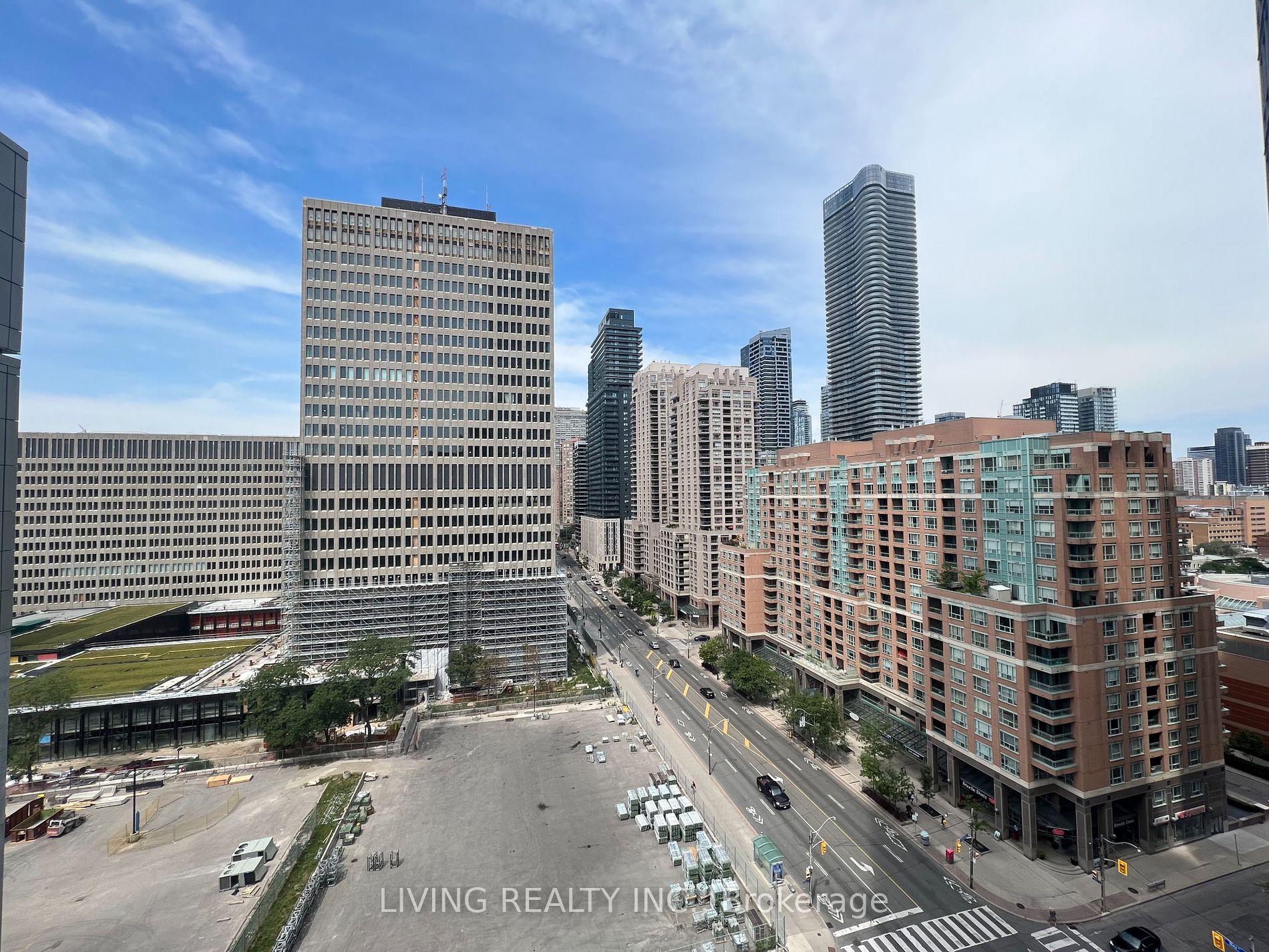 832 Bay St, #1303