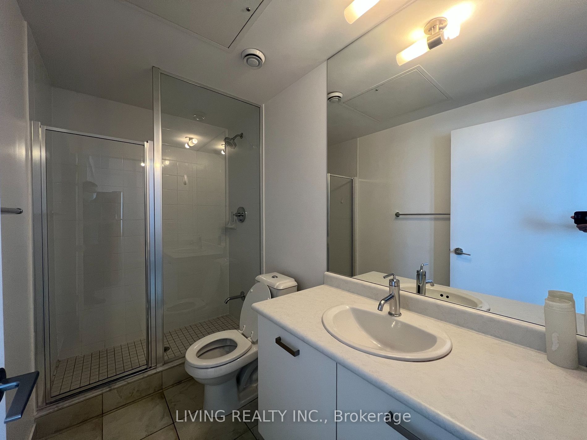 832 Bay St, #1303