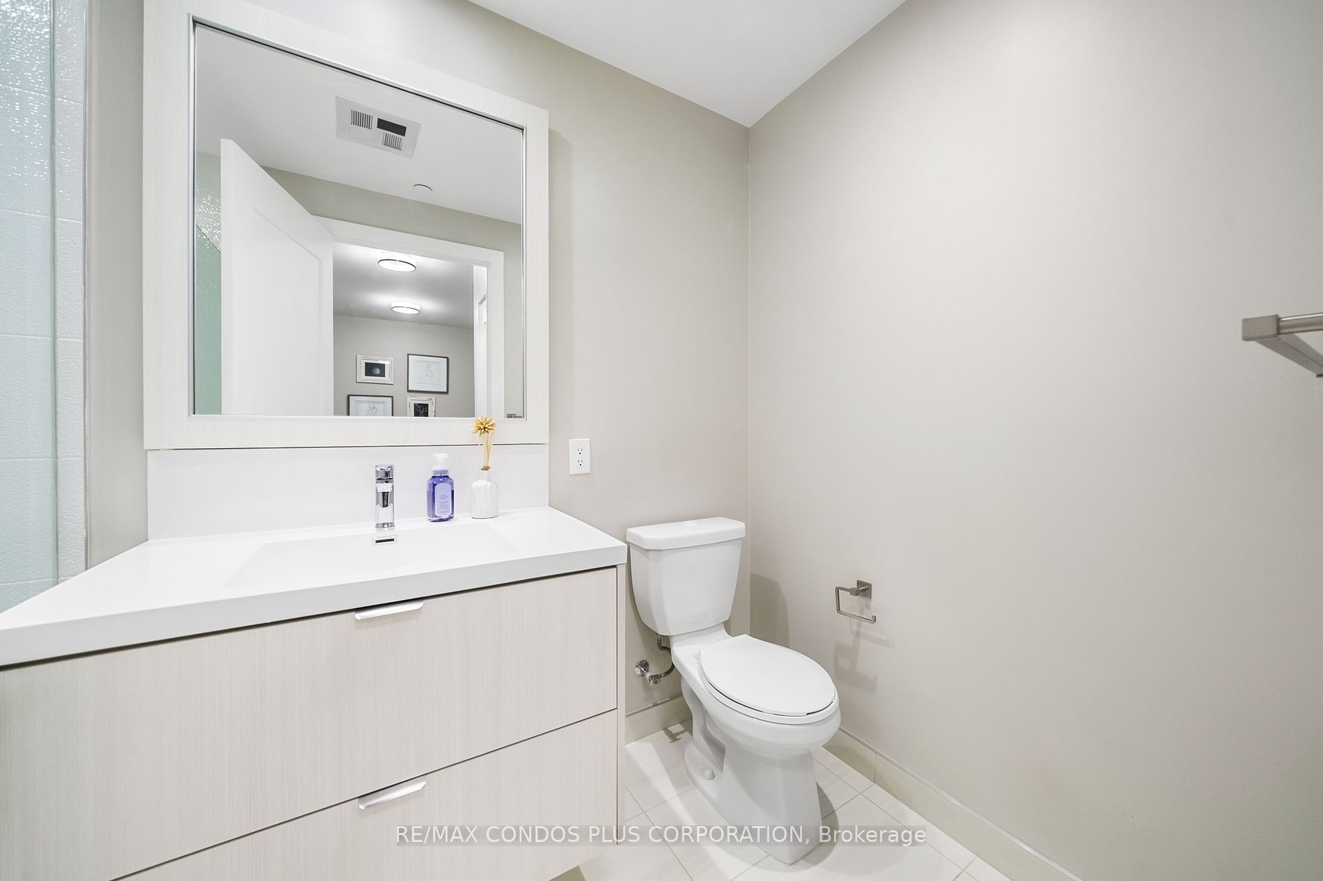 80 Vanauley Street, #511