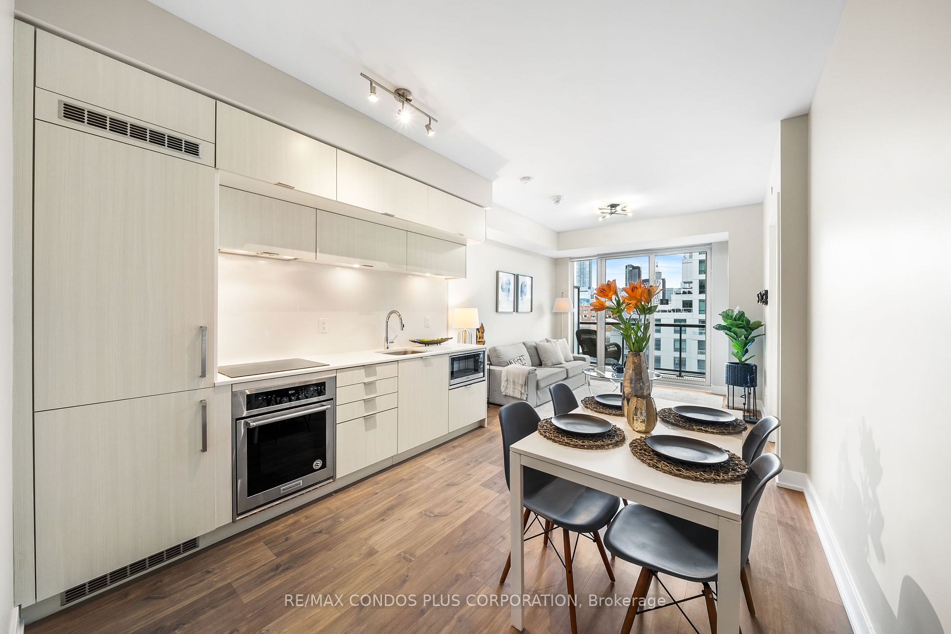 80 Vanauley Street, #511