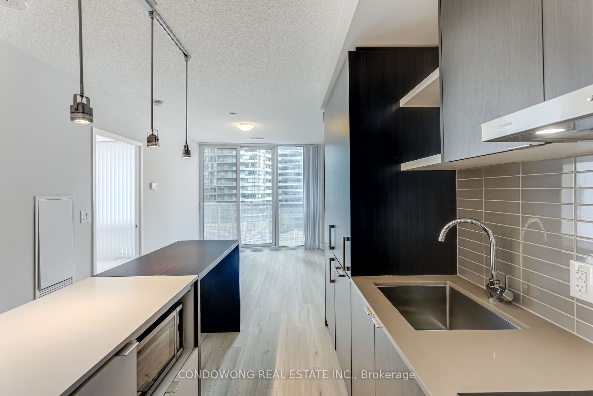 100 Harbour St, #1703