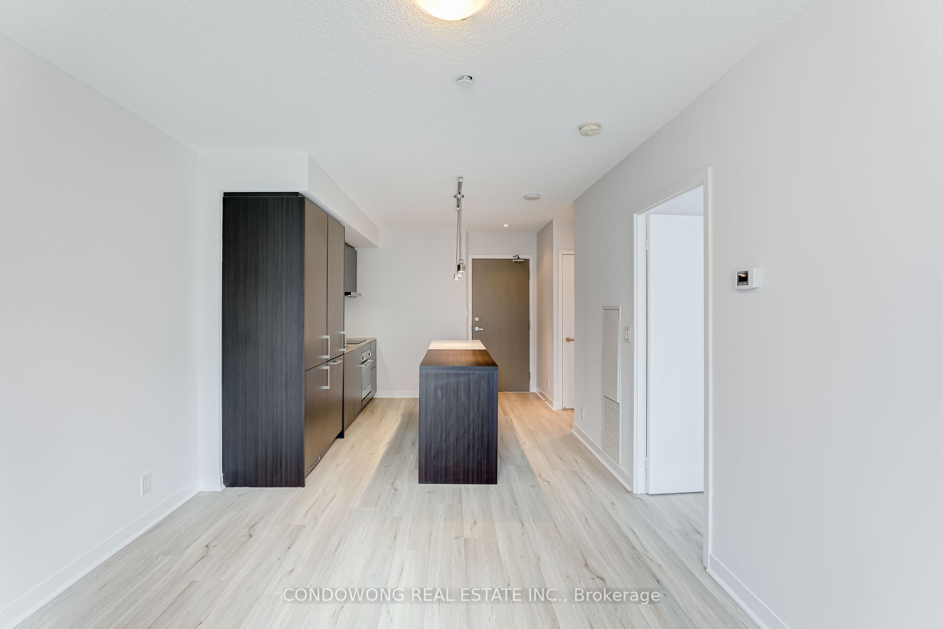 100 Harbour St, #1703
