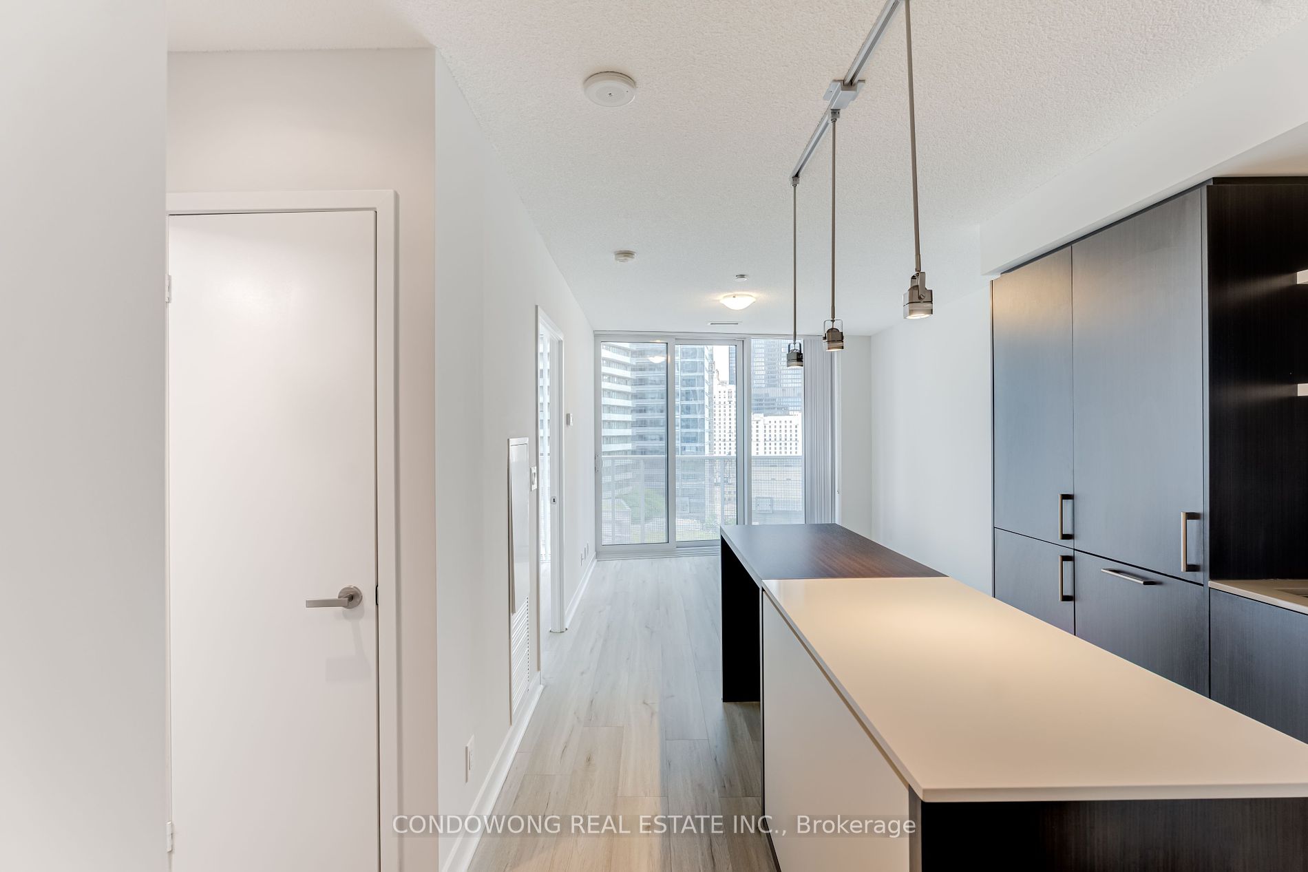 100 Harbour St, #1703