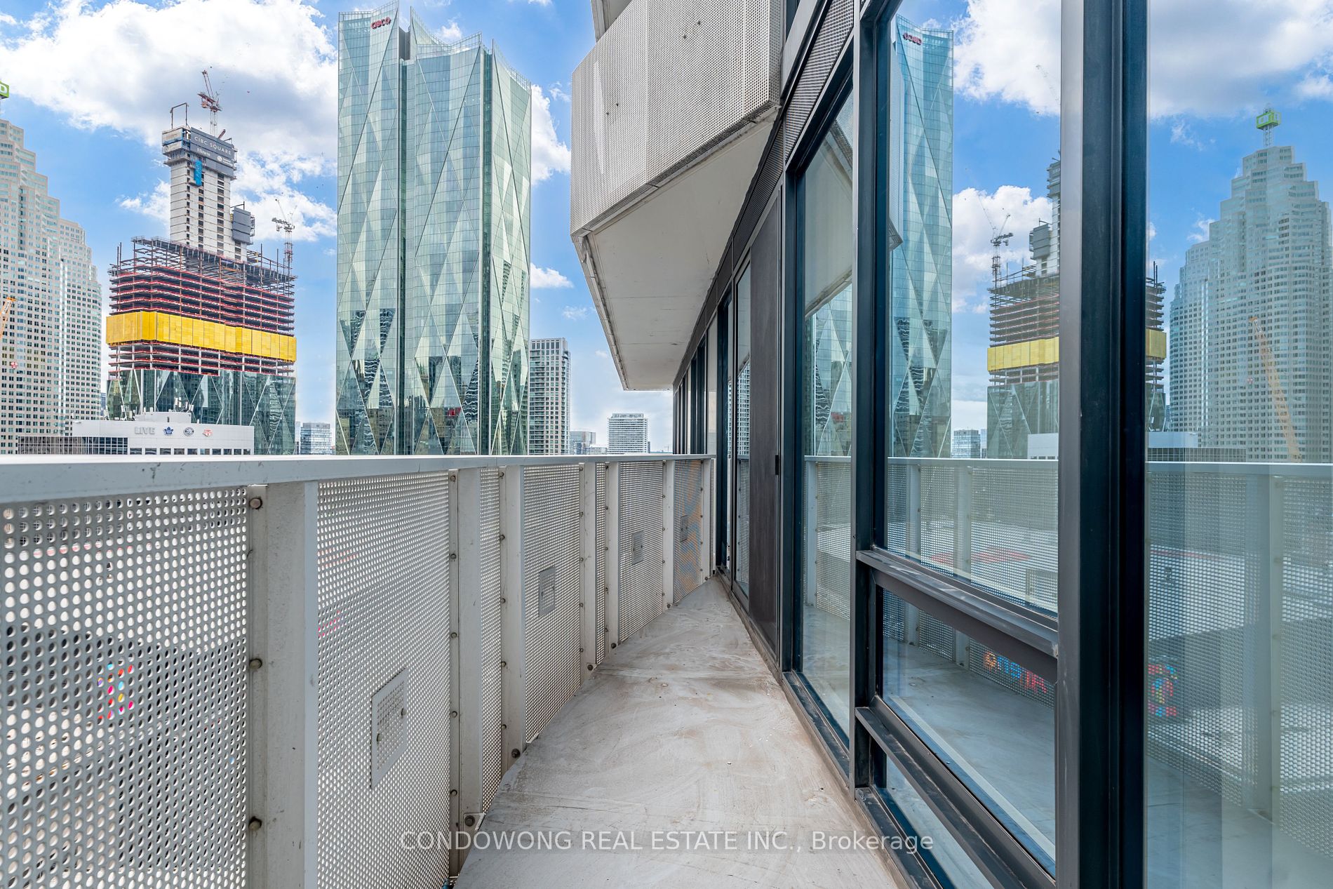 100 Harbour St, #1703