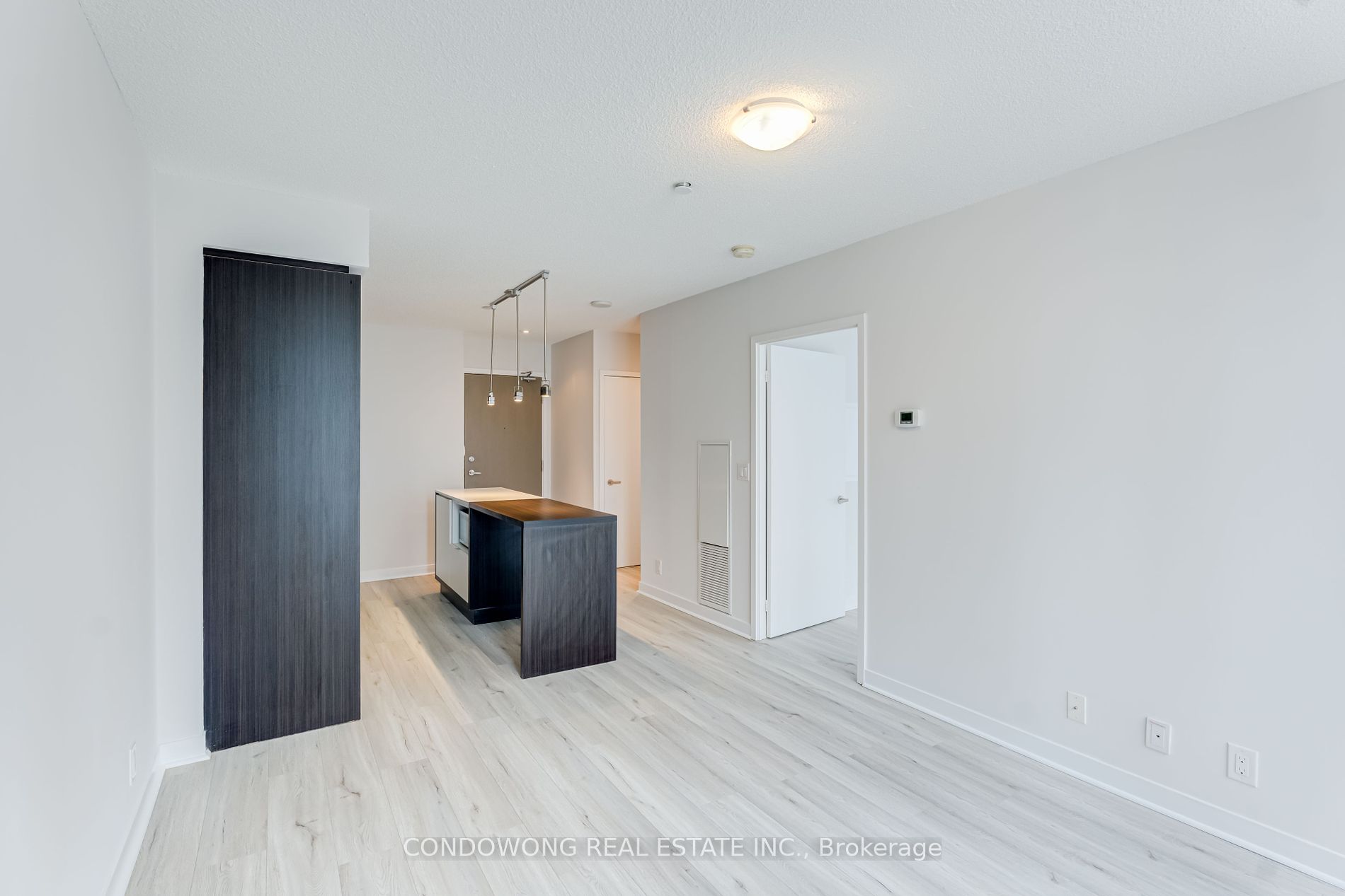 100 Harbour St, #1703