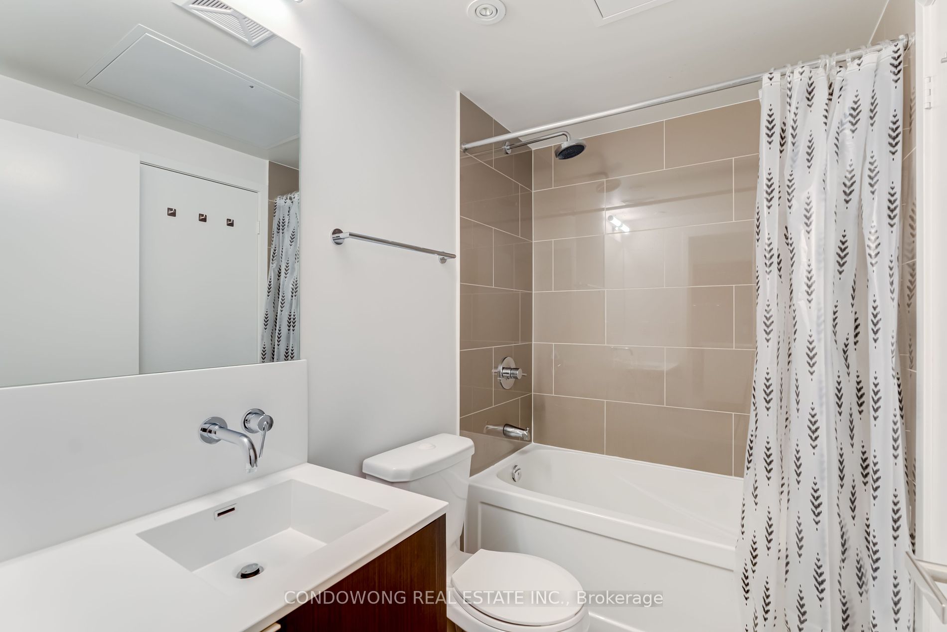 100 Harbour St, #1703