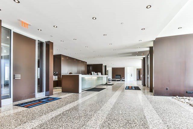8 York St, #908