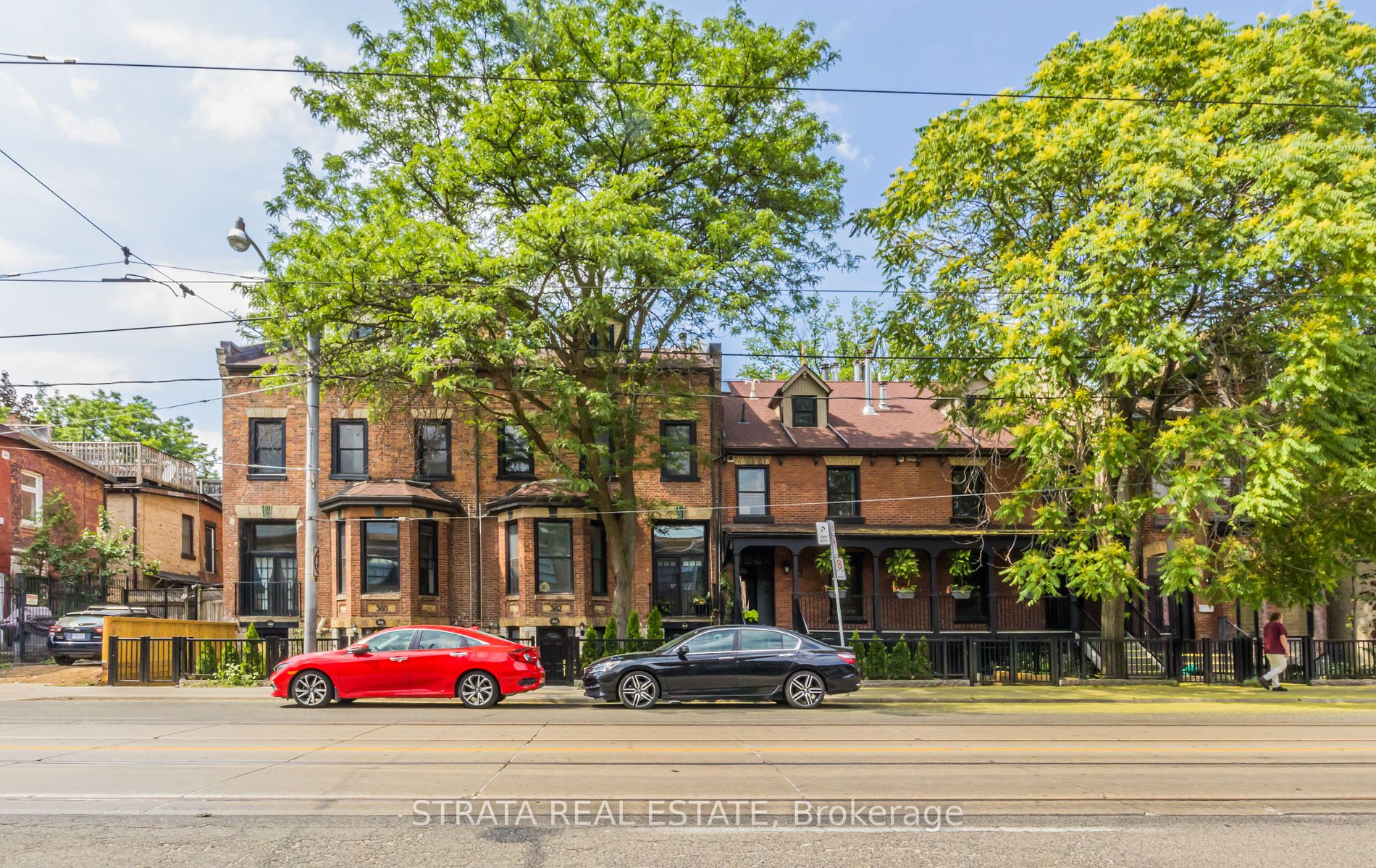364 Dundas St E, #A