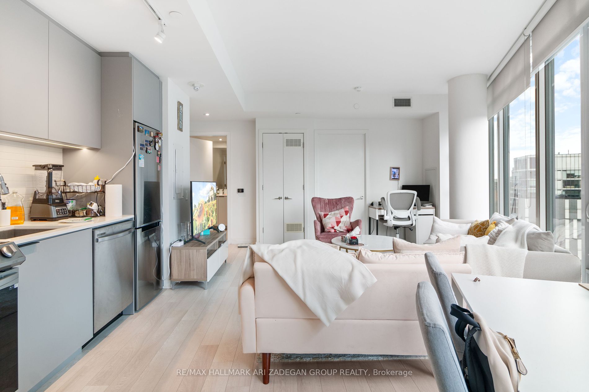 50 Power St, #1213