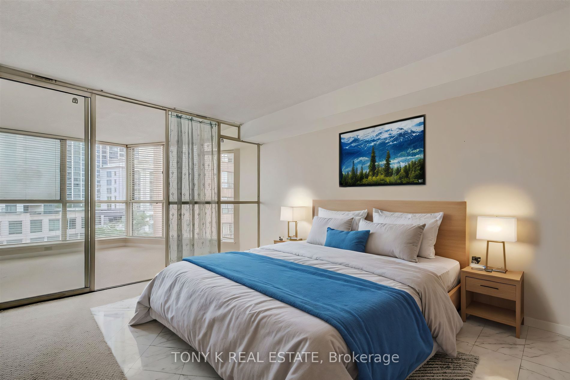 5444 Yonge St, #502A