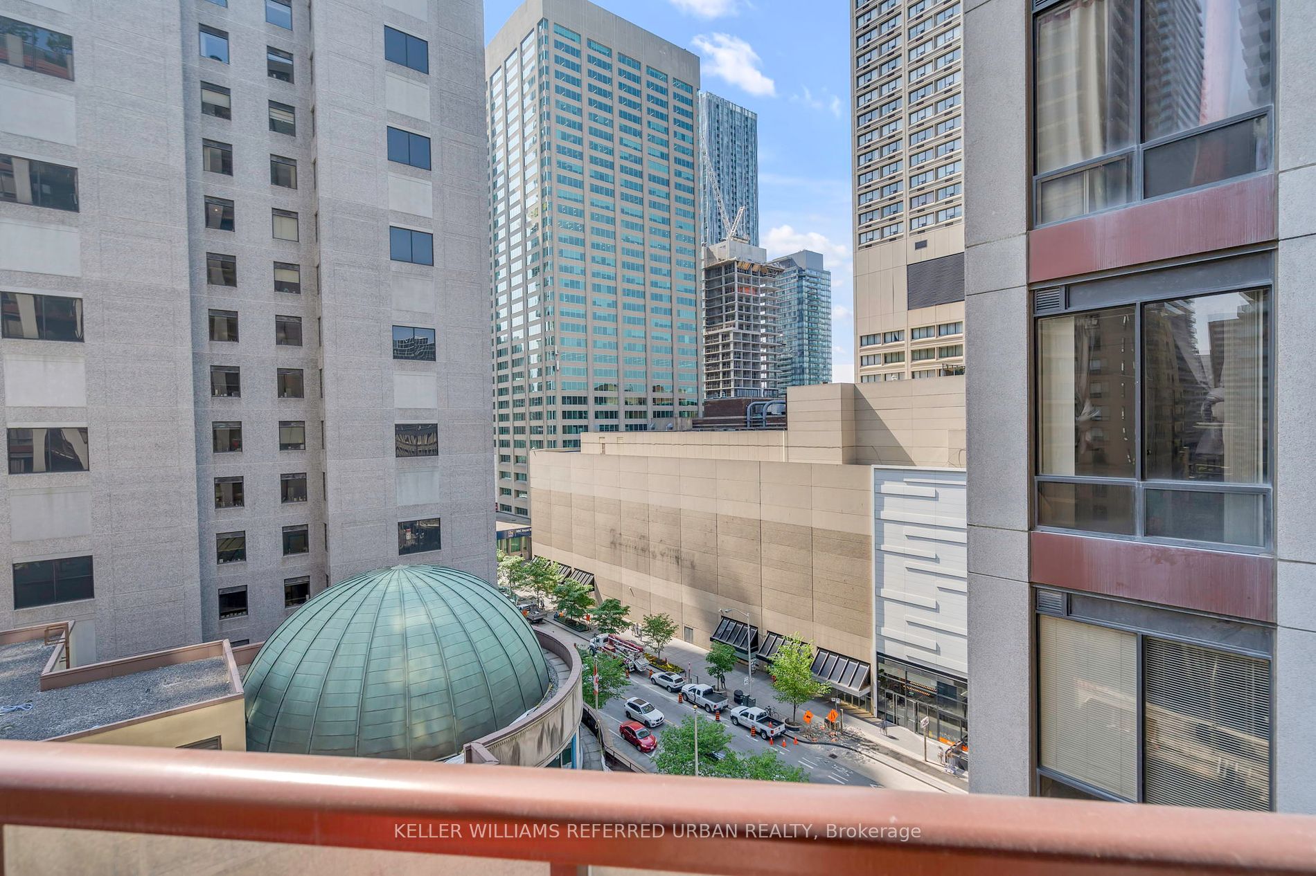 85 Bloor Street E, #1014