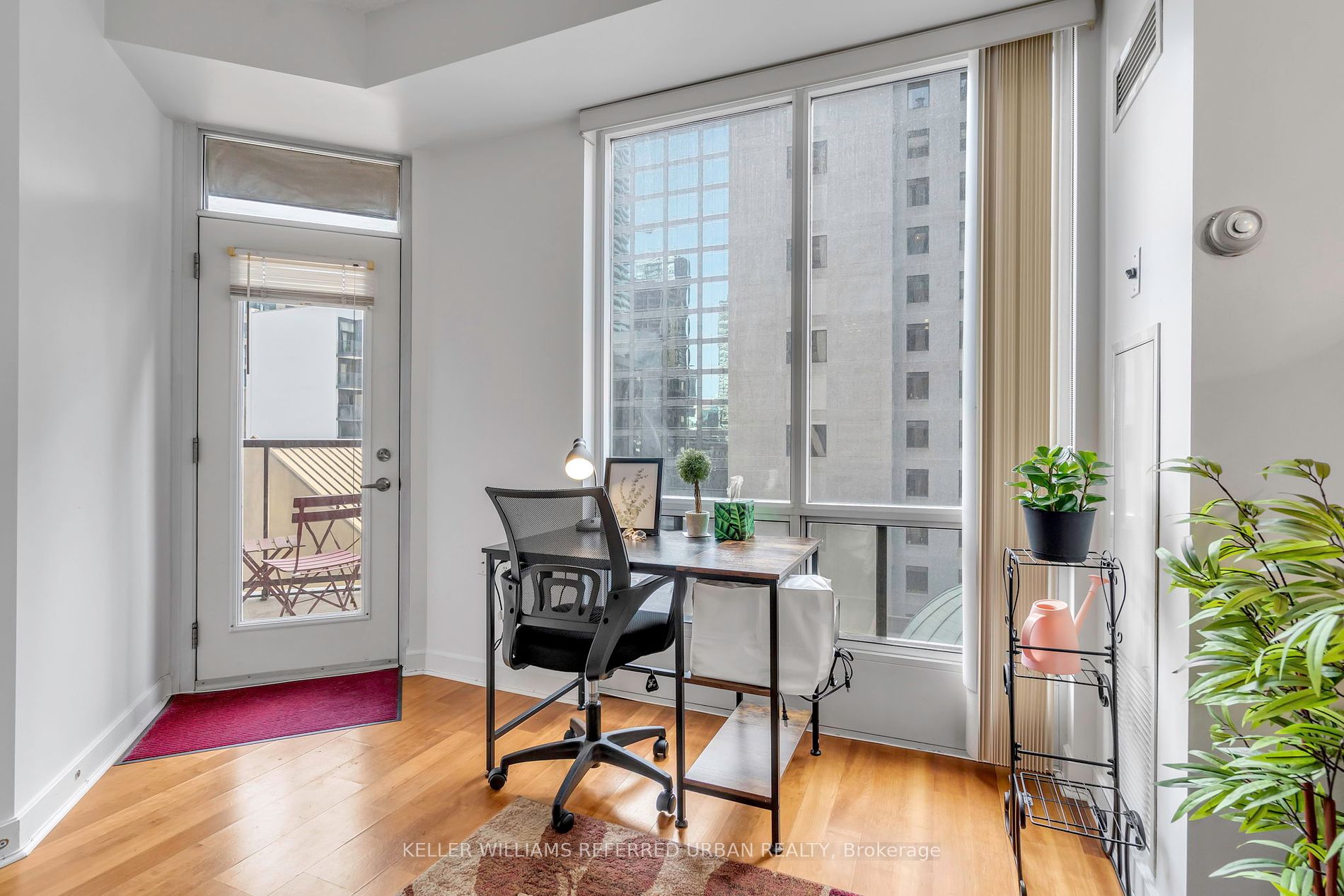 85 Bloor Street E, #1014