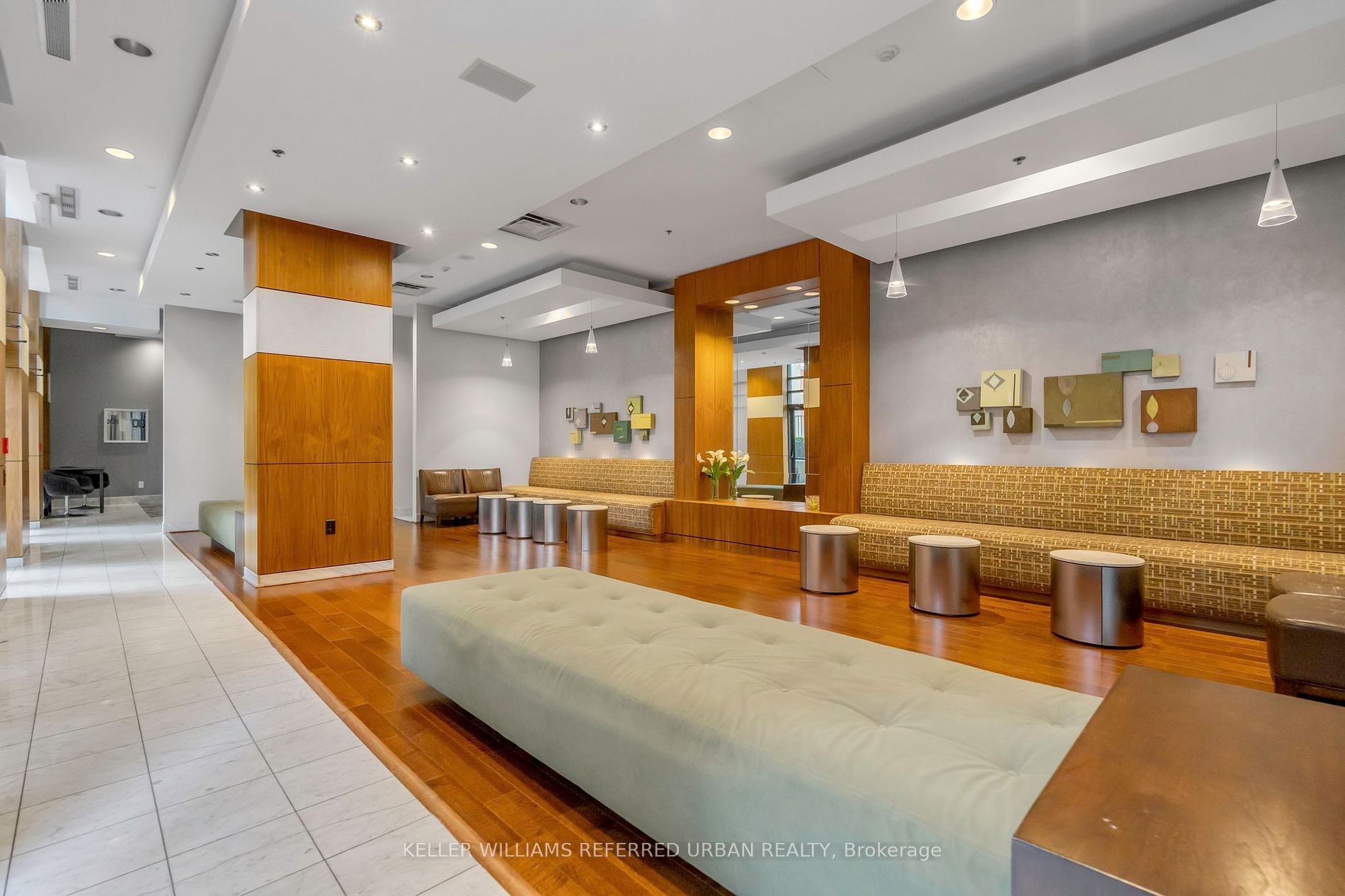 85 Bloor Street E, #1014