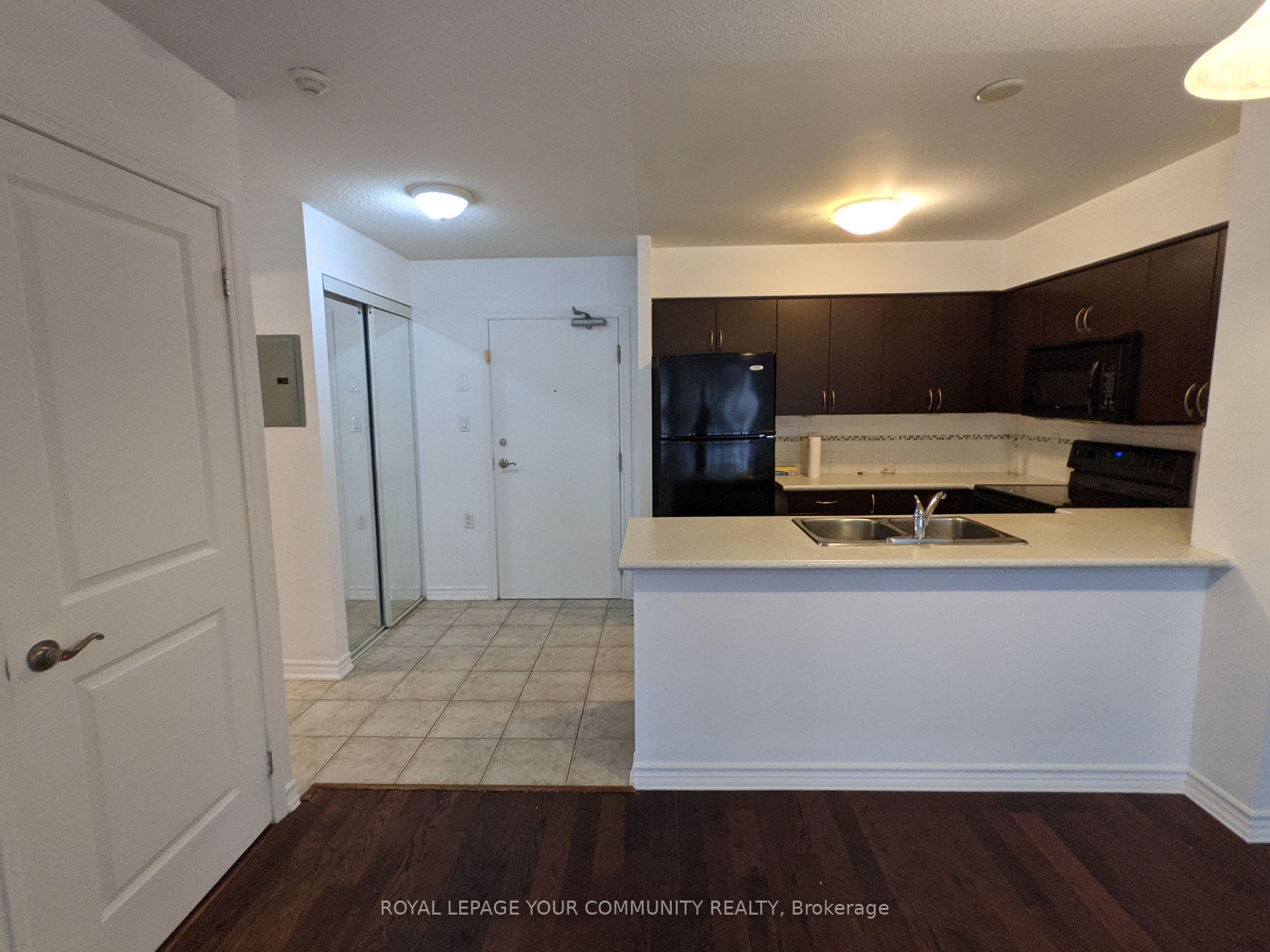 872 Sheppard Avenue W #416