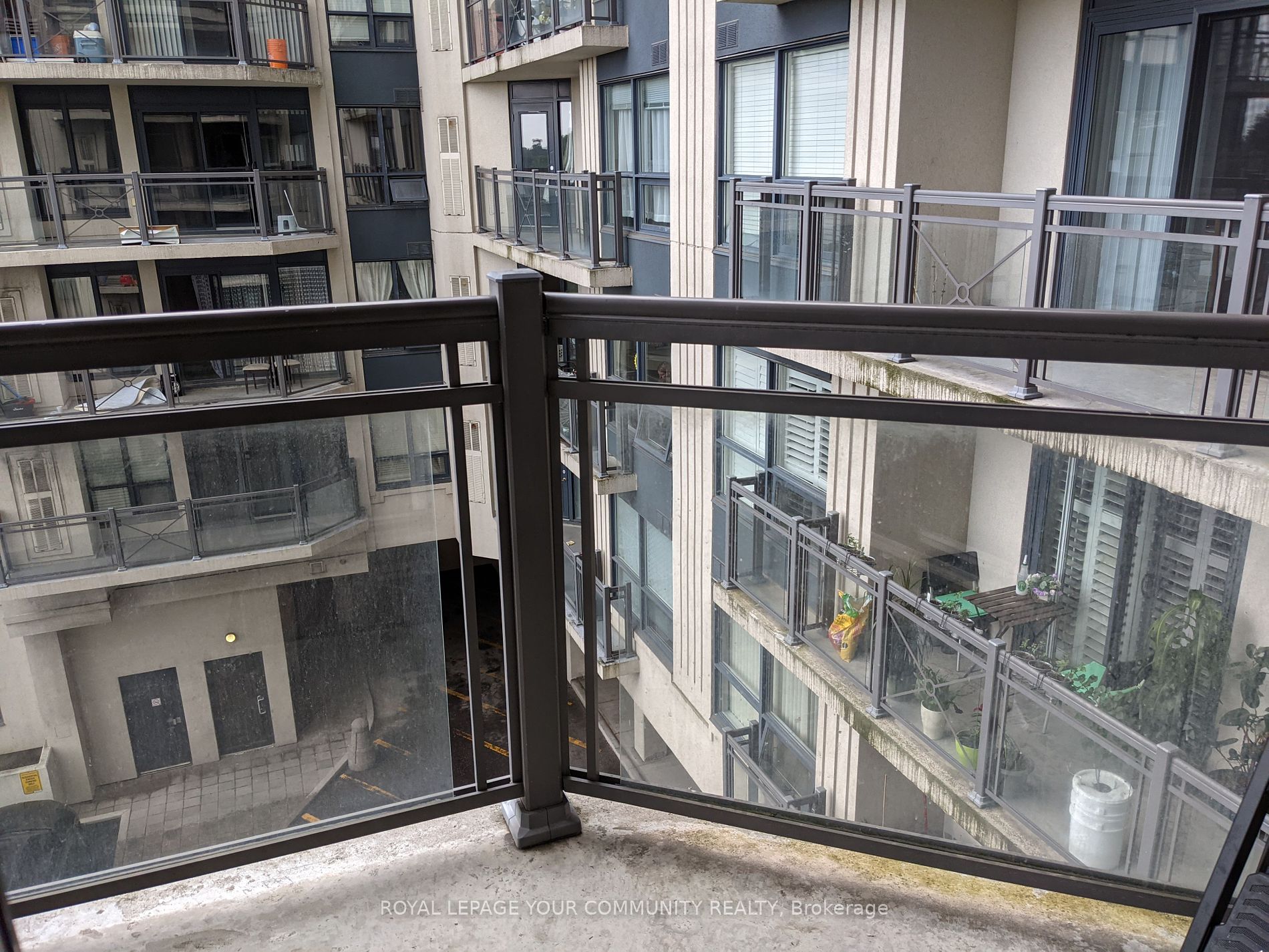 872 Sheppard Avenue W #416