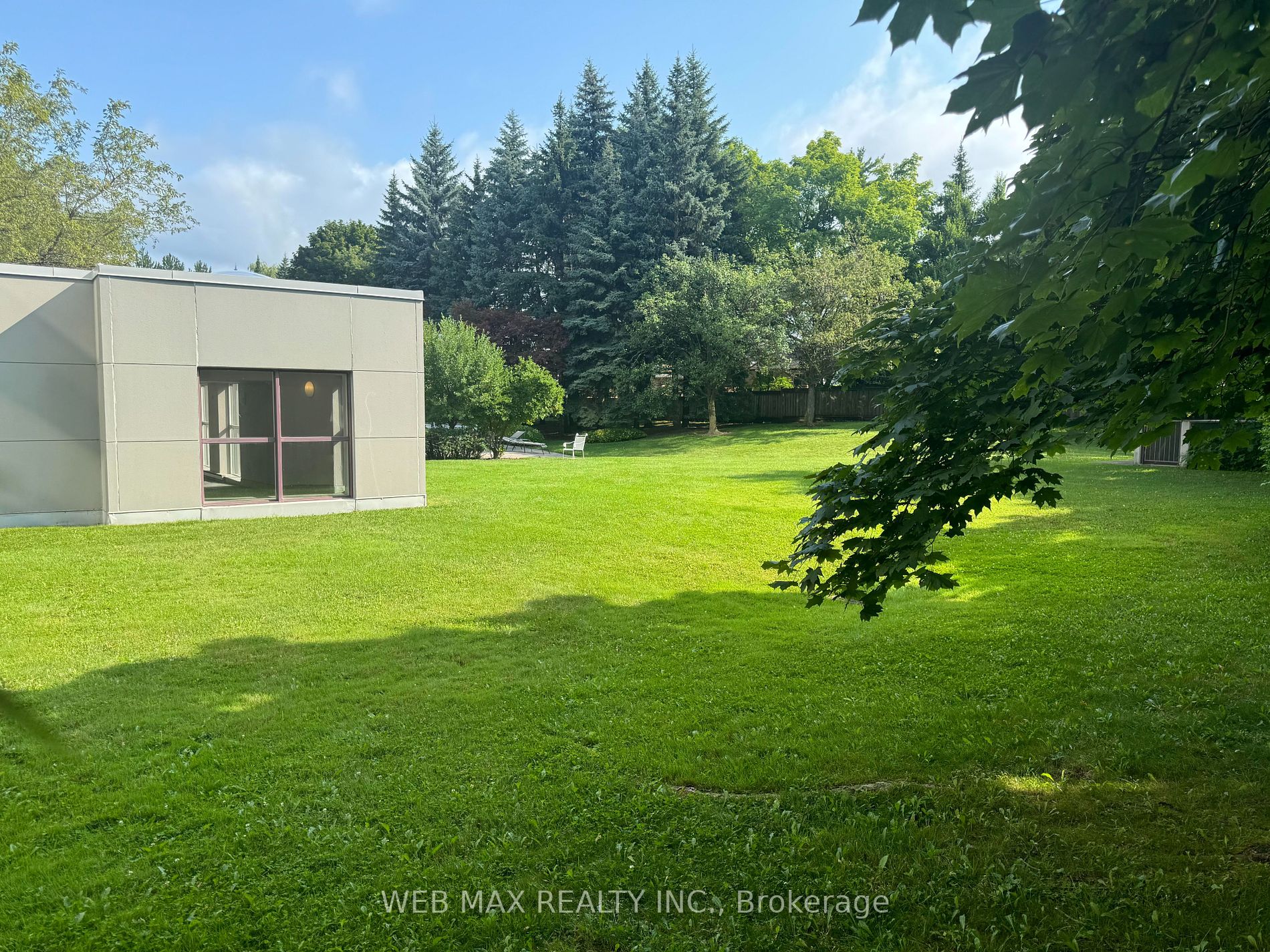 5765 YONGE Street, #610