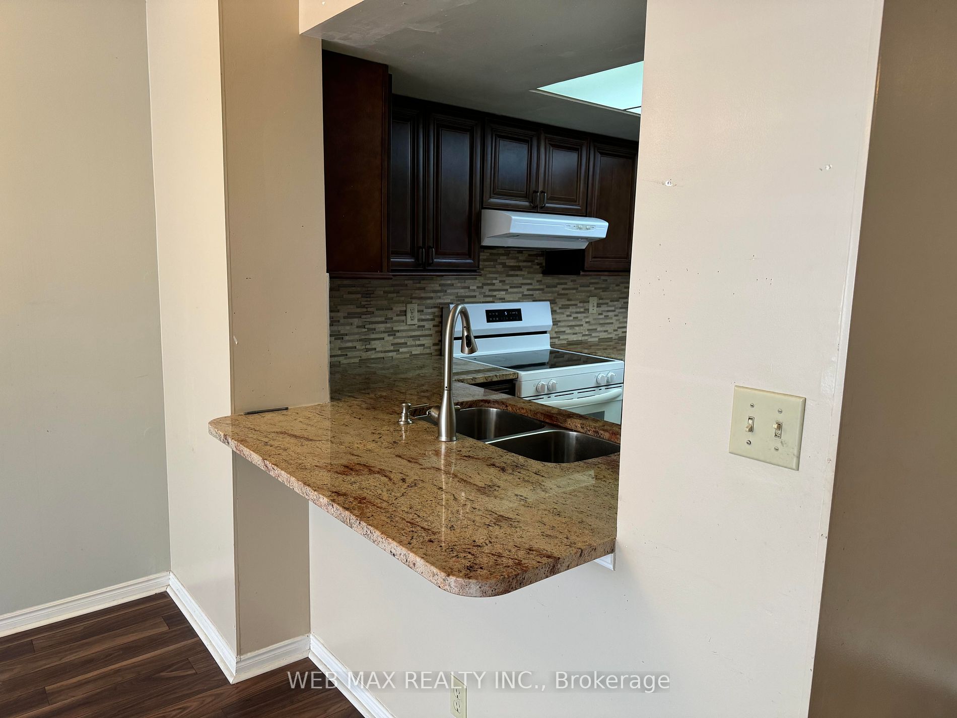 5765 YONGE Street, #610