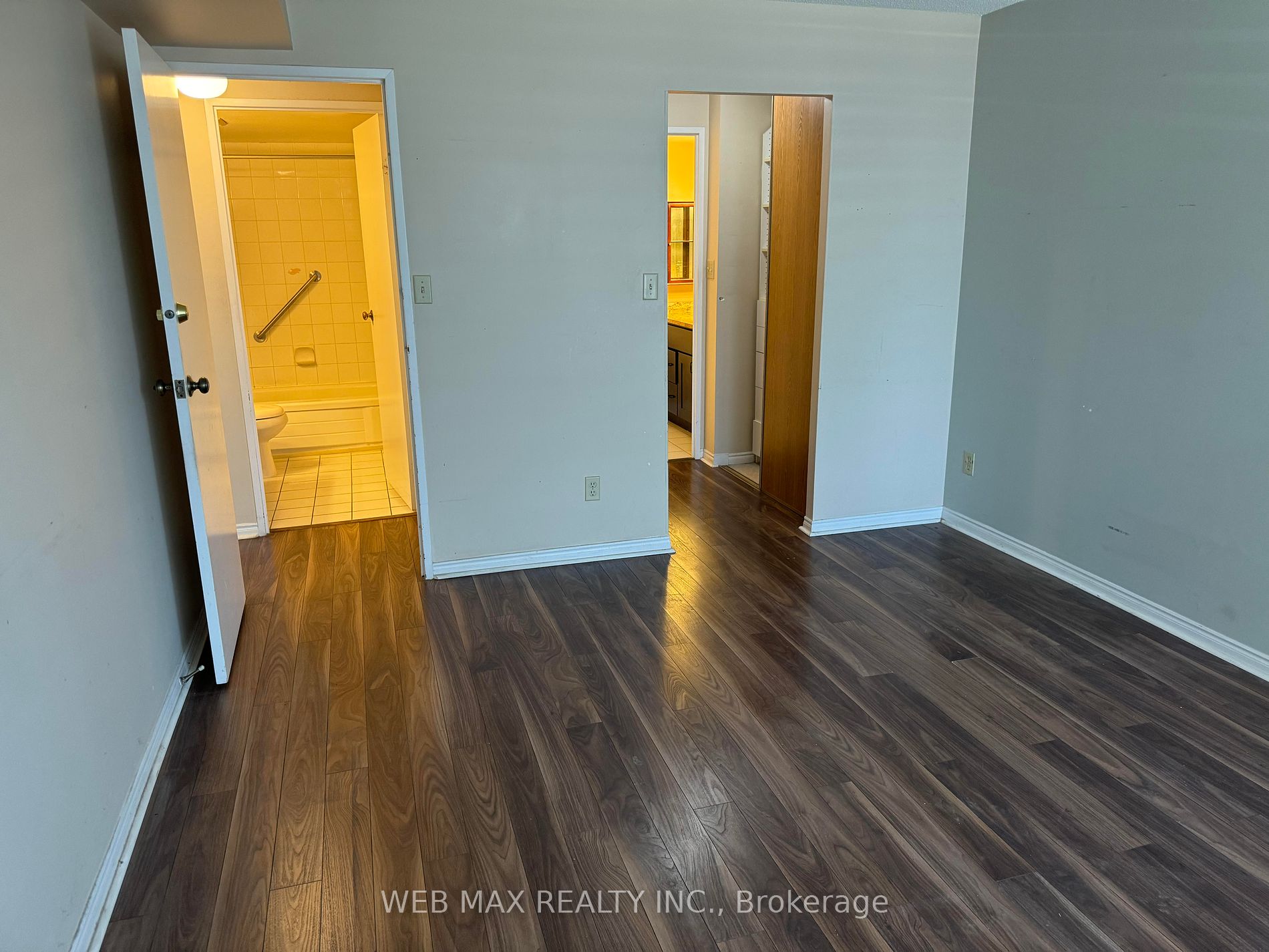 5765 YONGE Street, #610