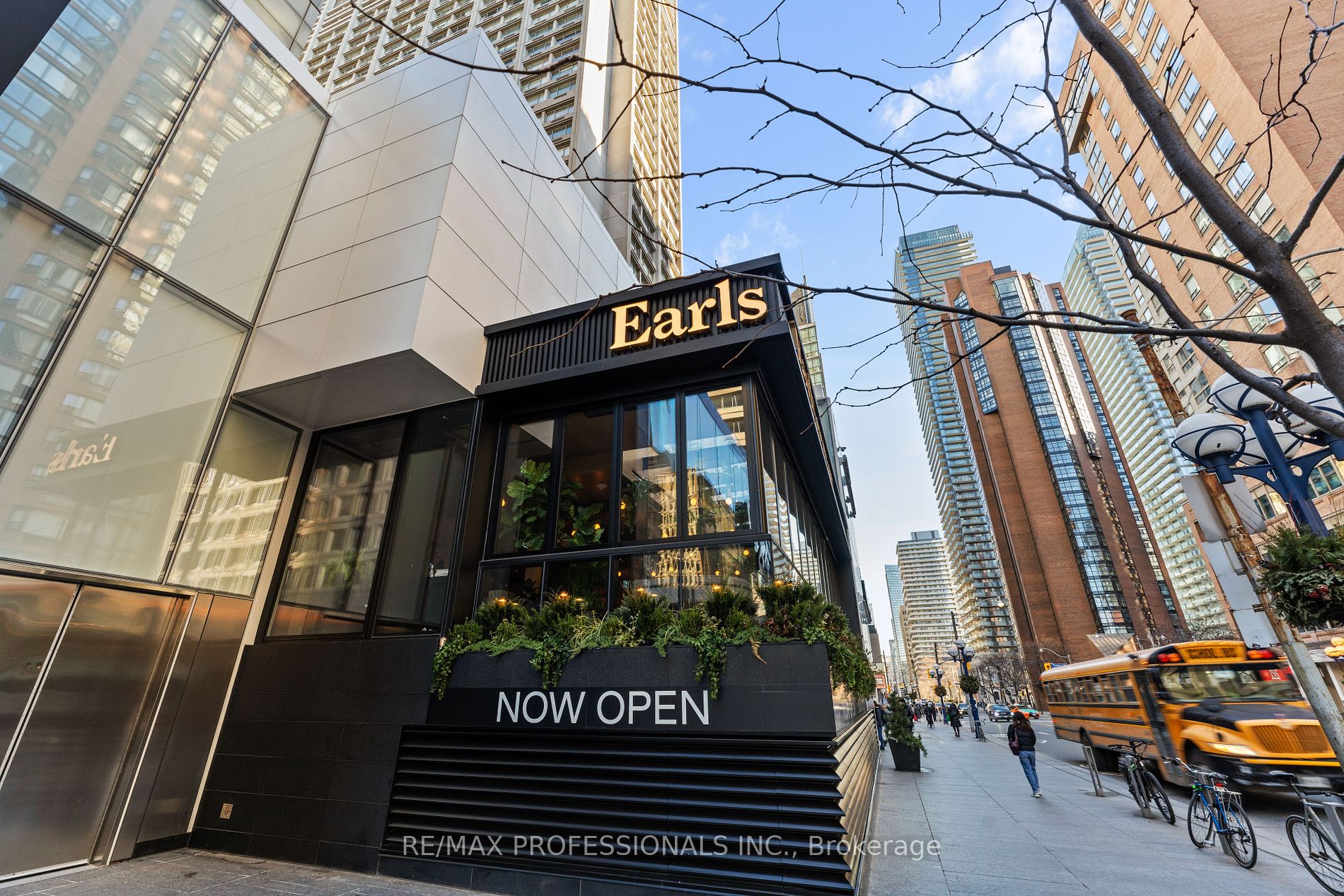 35 Balmuto St, #2104