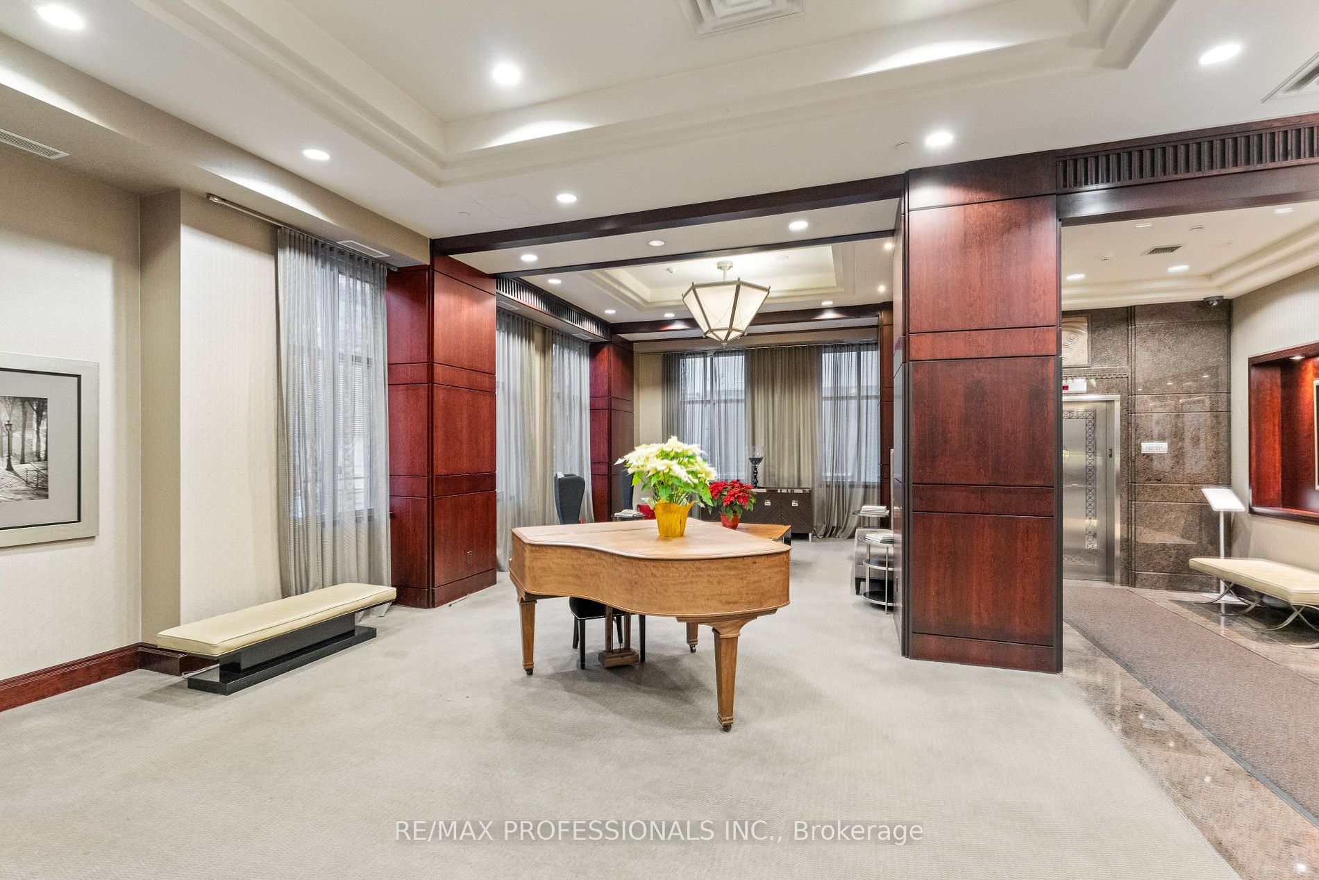 35 Balmuto St, #2104