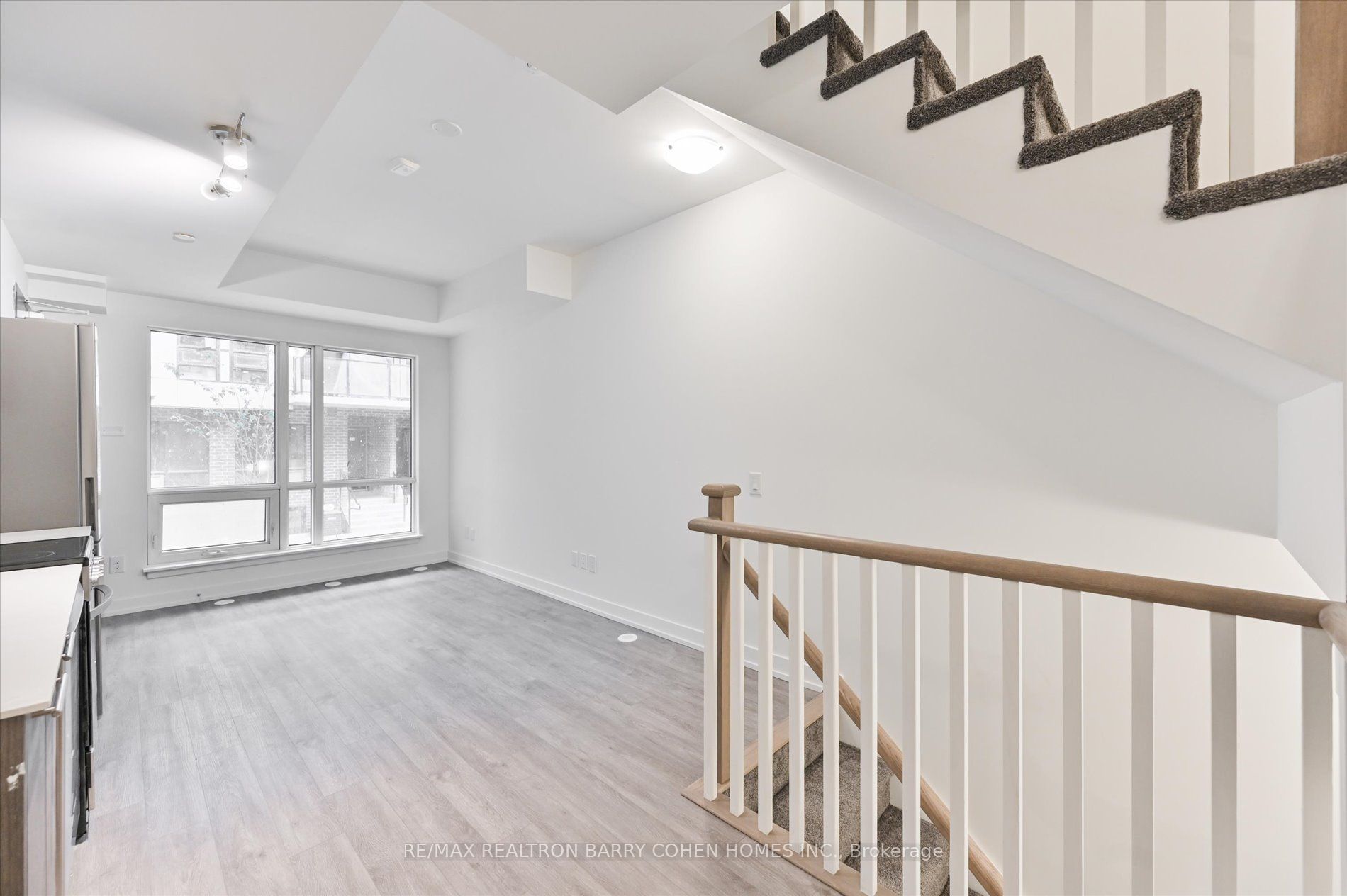 847 Sheppard Ave W, #24