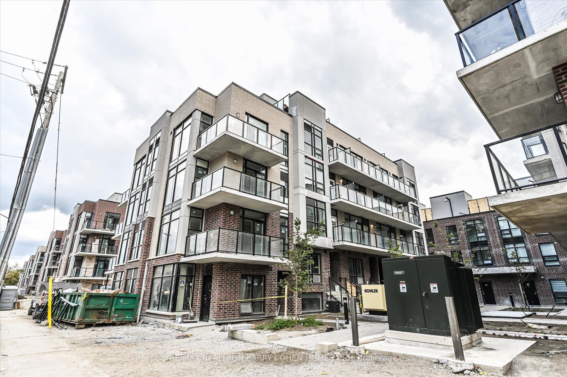 847 Sheppard Ave W, #24