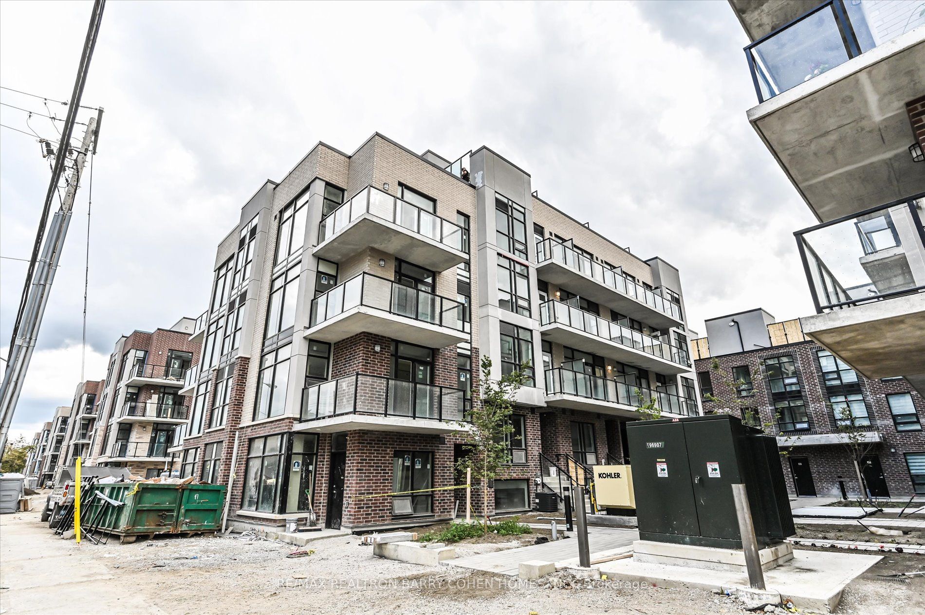 847 Sheppard Ave W, #24