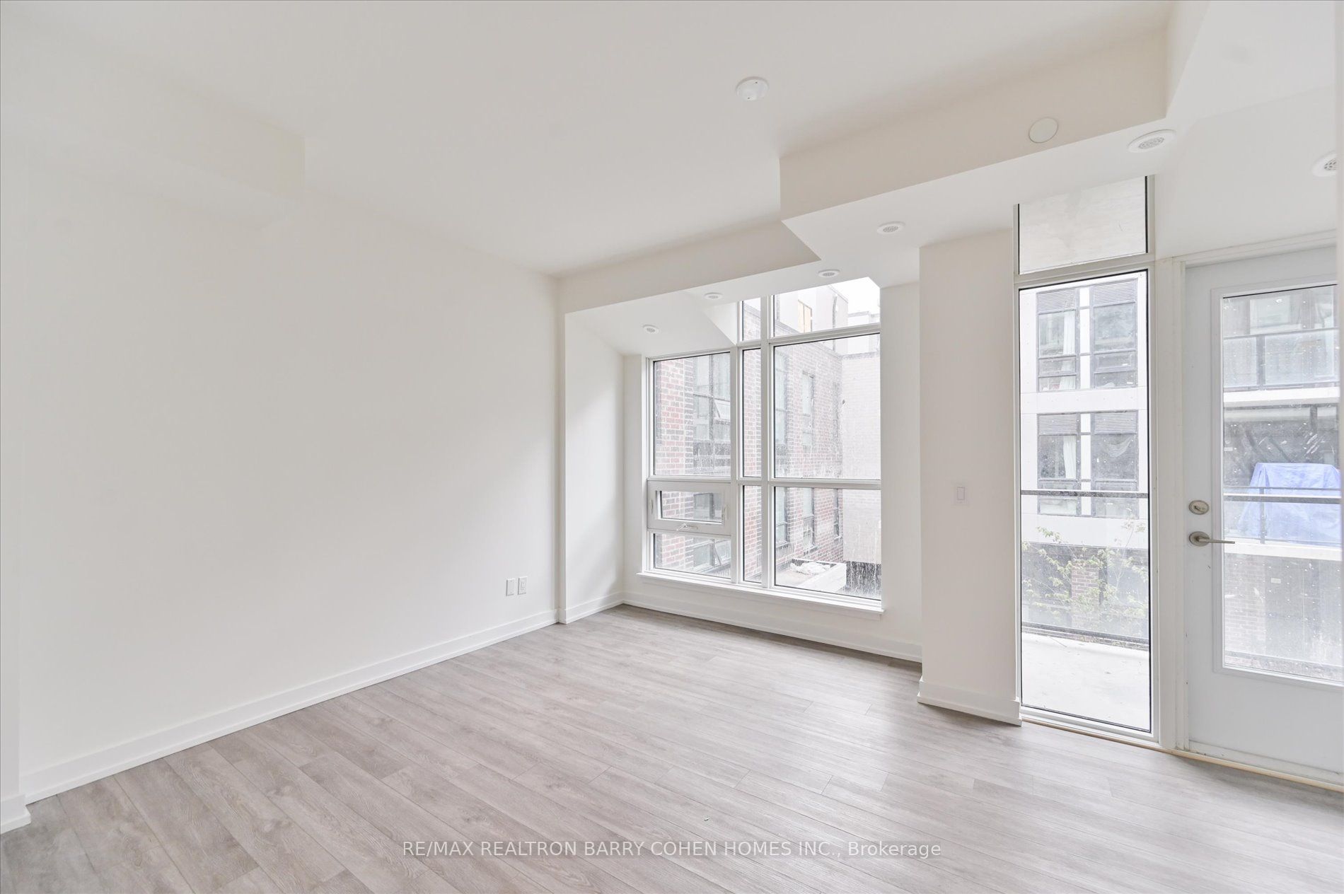 847 Sheppard Ave W, #24