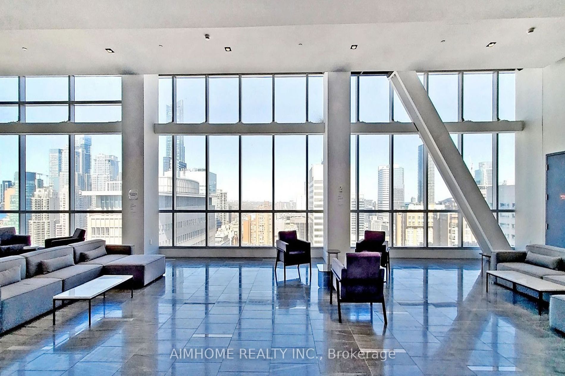 488 University Ave, #4703