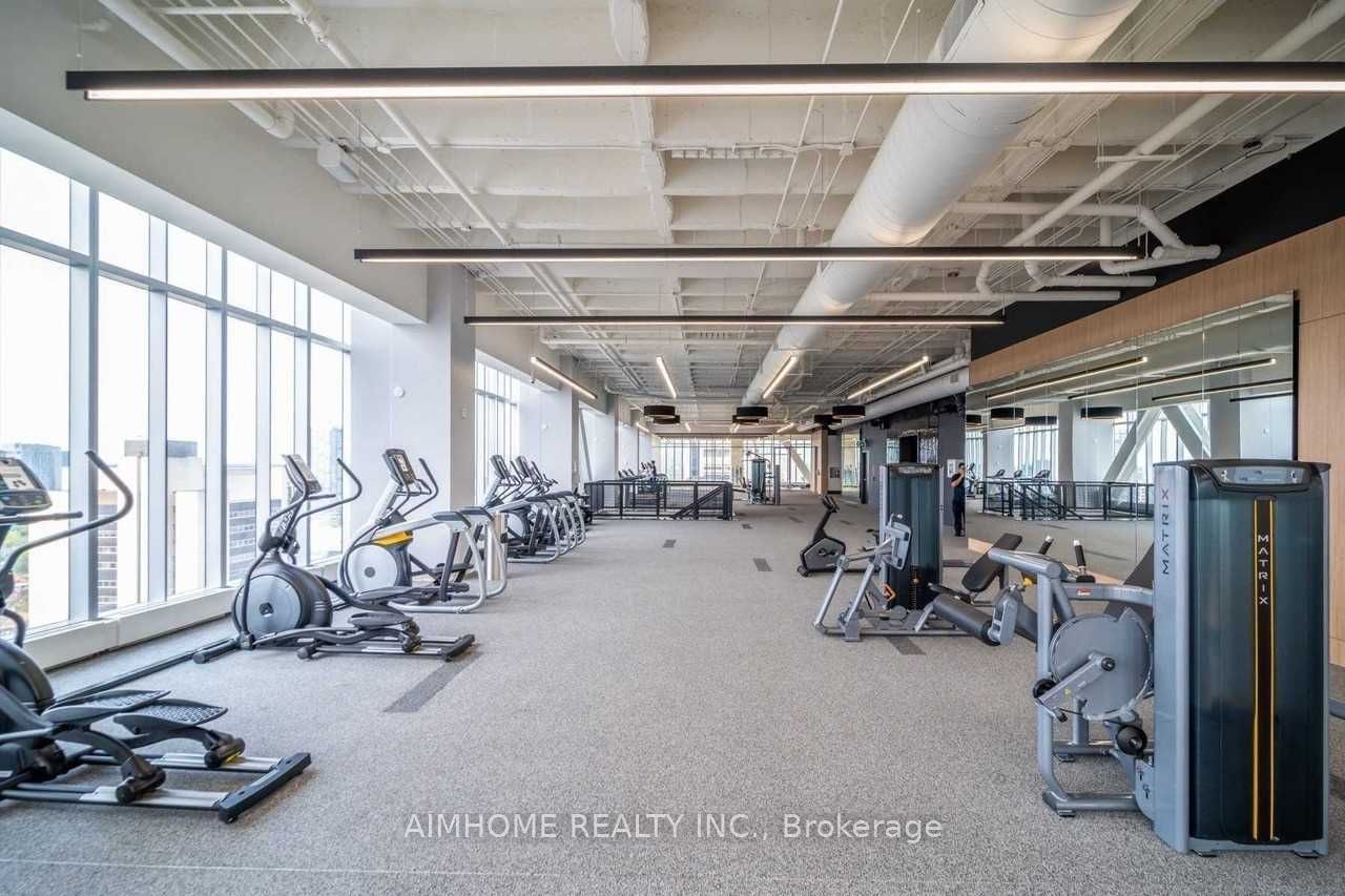 488 University Ave, #4703