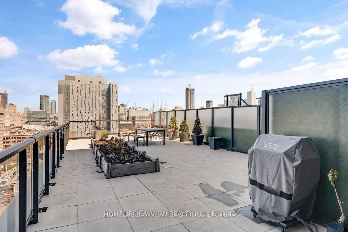 297 College St, #1009