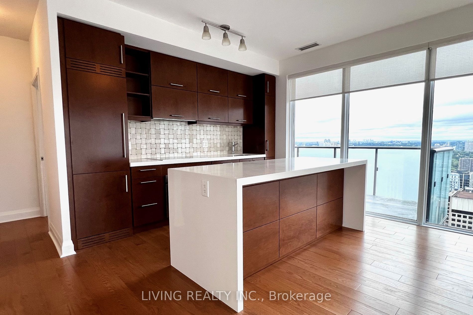 1080 Bay Street #4310