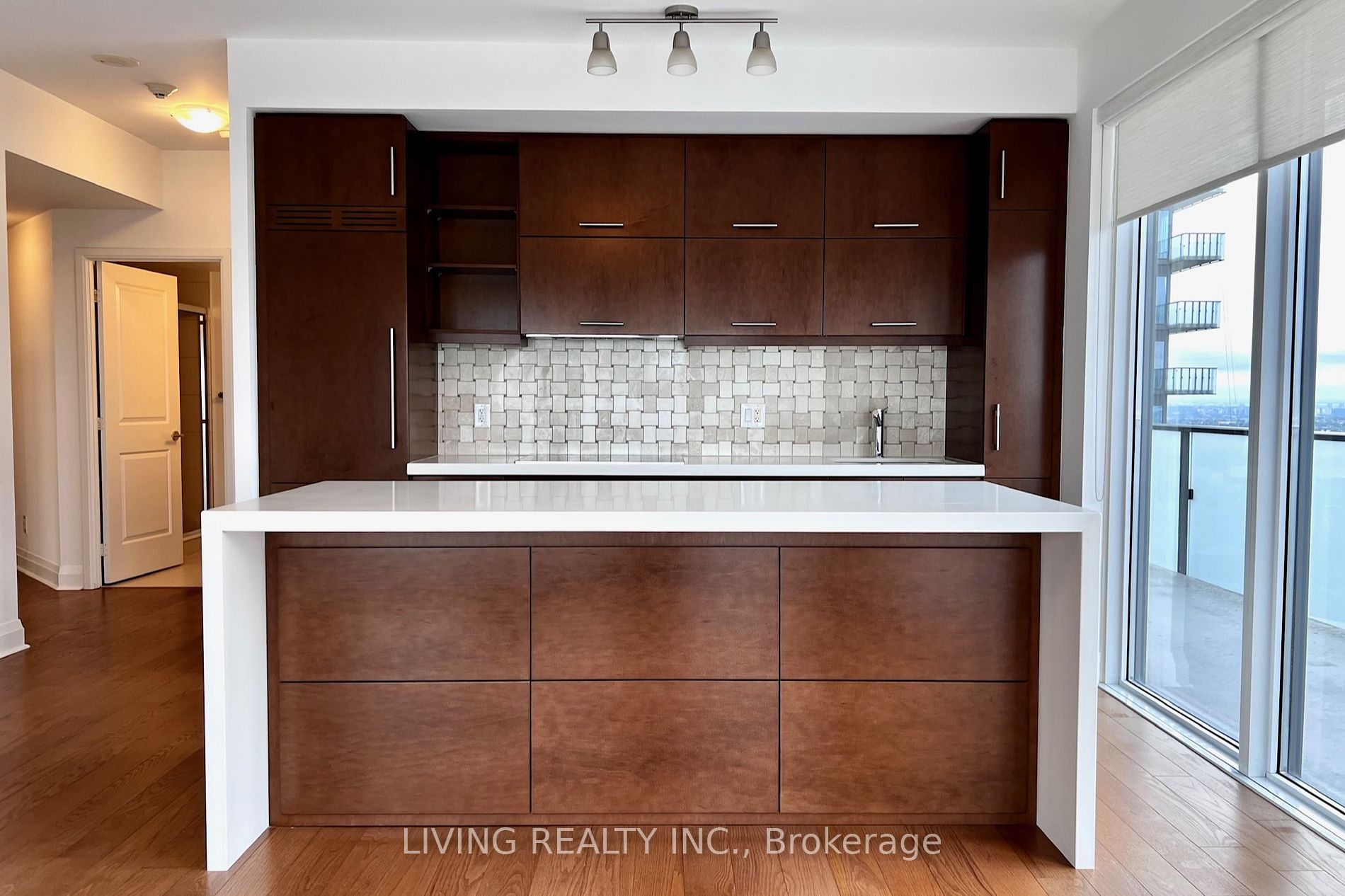 1080 Bay Street #4310