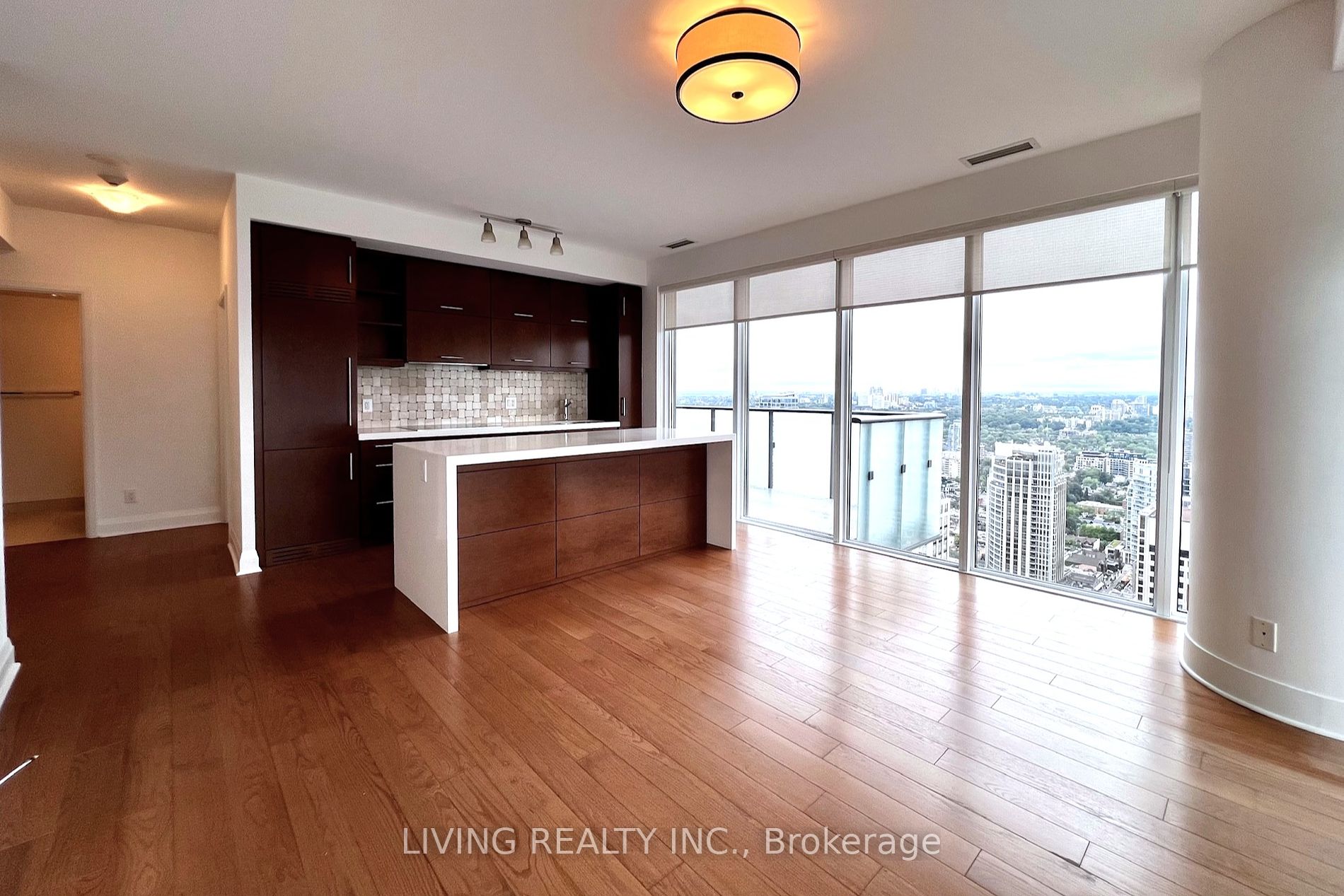 1080 Bay Street #4310