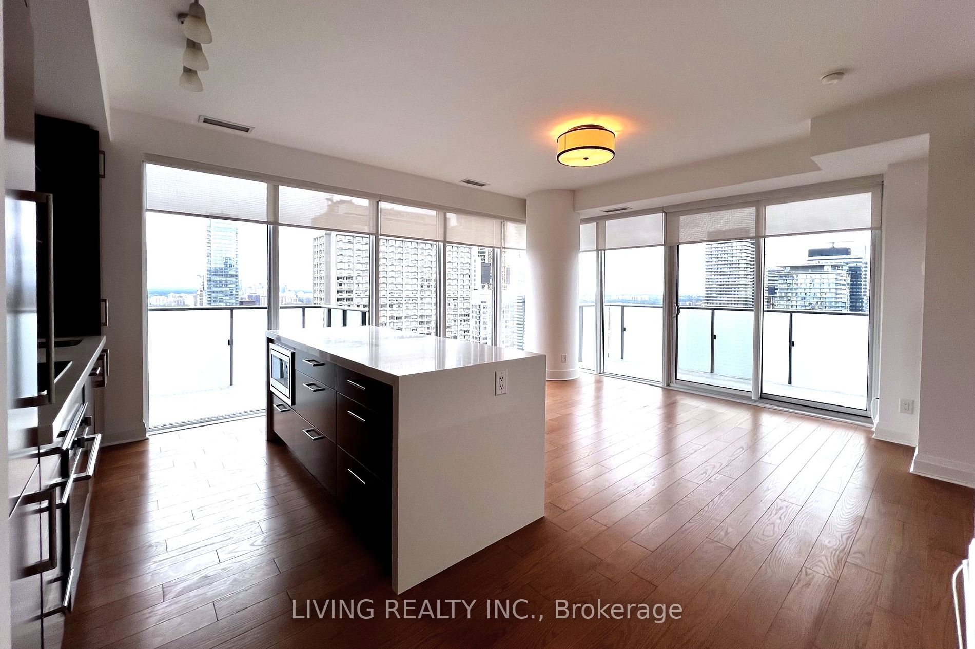 1080 Bay Street #4310