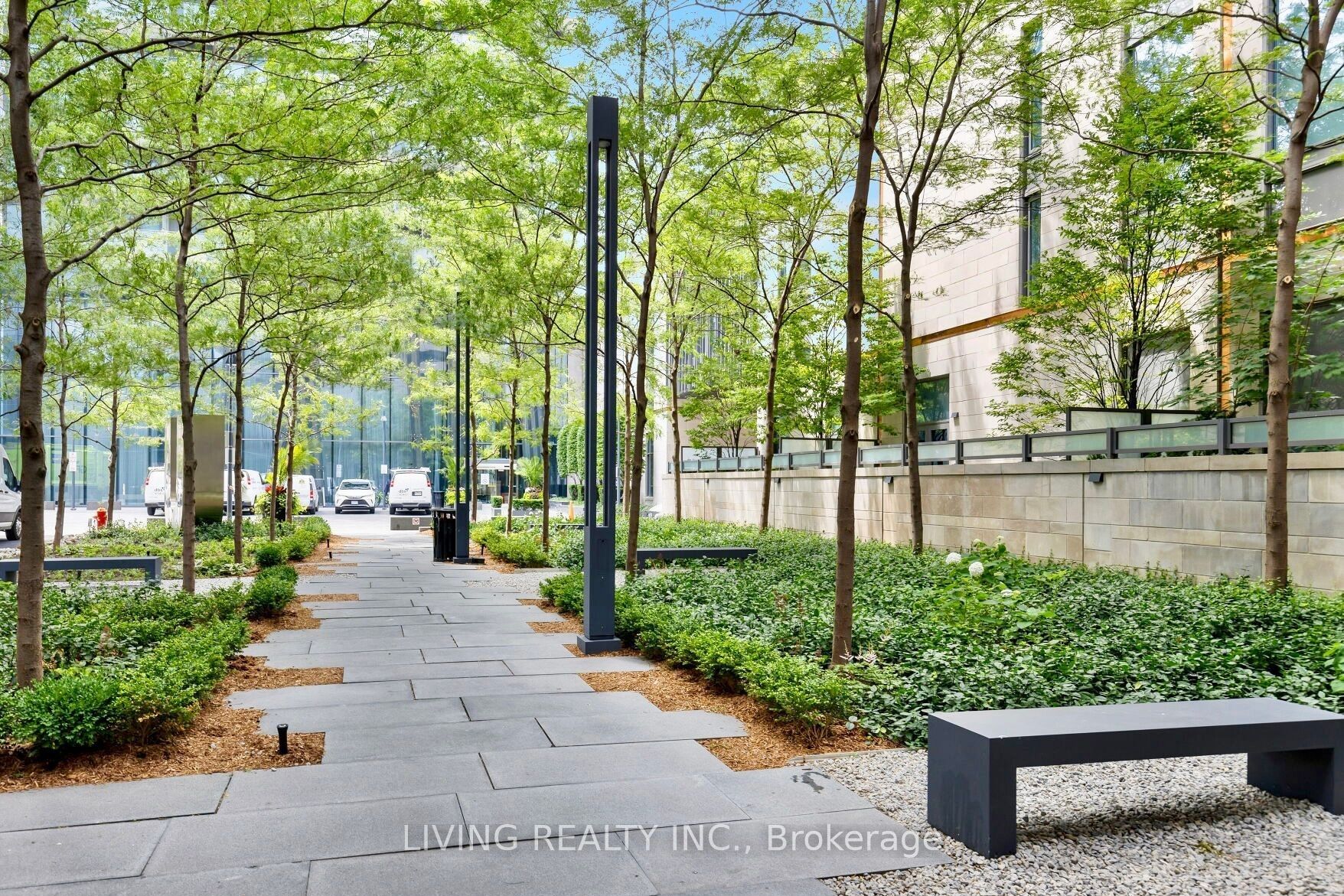 1080 Bay Street #4310