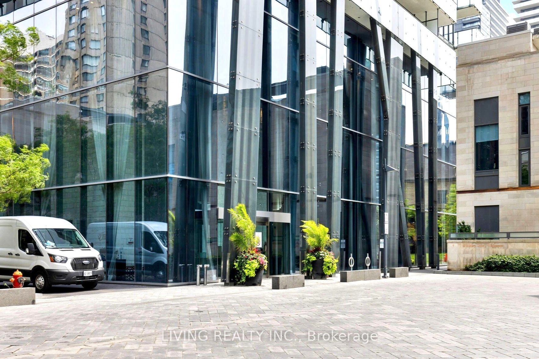 1080 Bay Street #4310