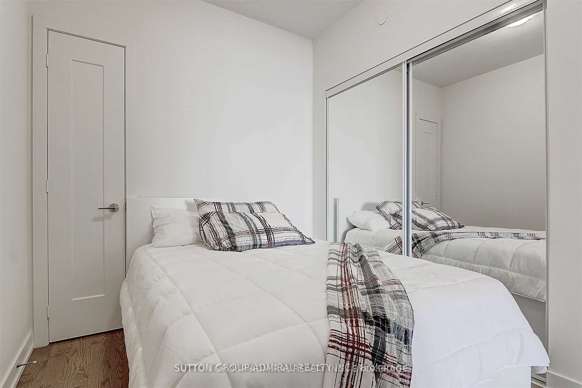 330 Richmond St W, #2312