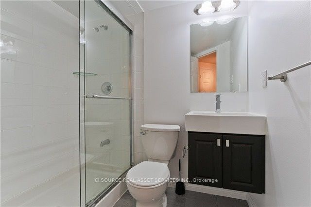55 Centre Avenue, #706
