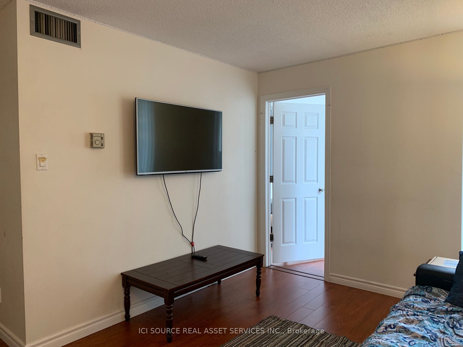 55 Centre Avenue, #706