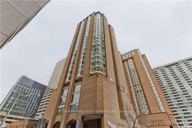 55 Centre Avenue, #706