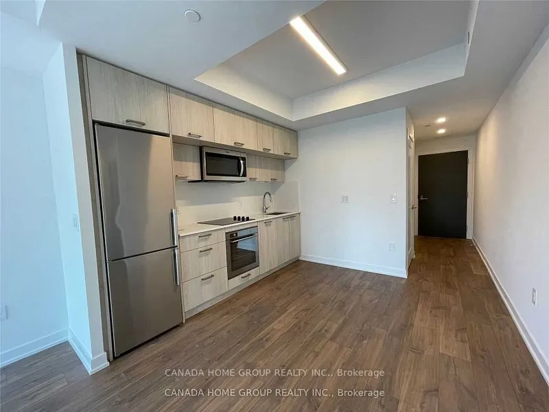 50 Mccaul St, #303