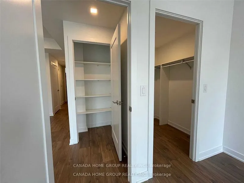 50 Mccaul St, #303