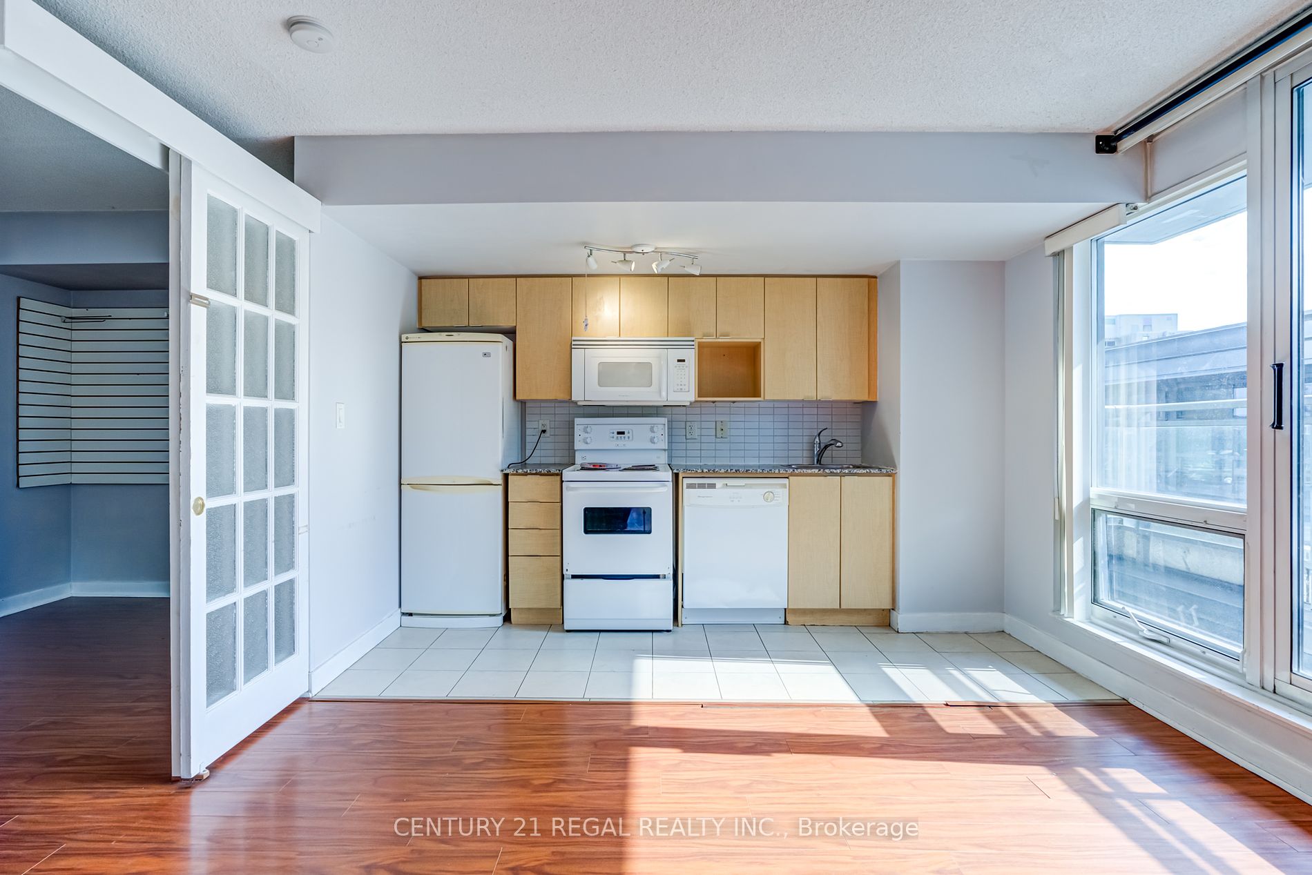 11 Brunel Court, #216
