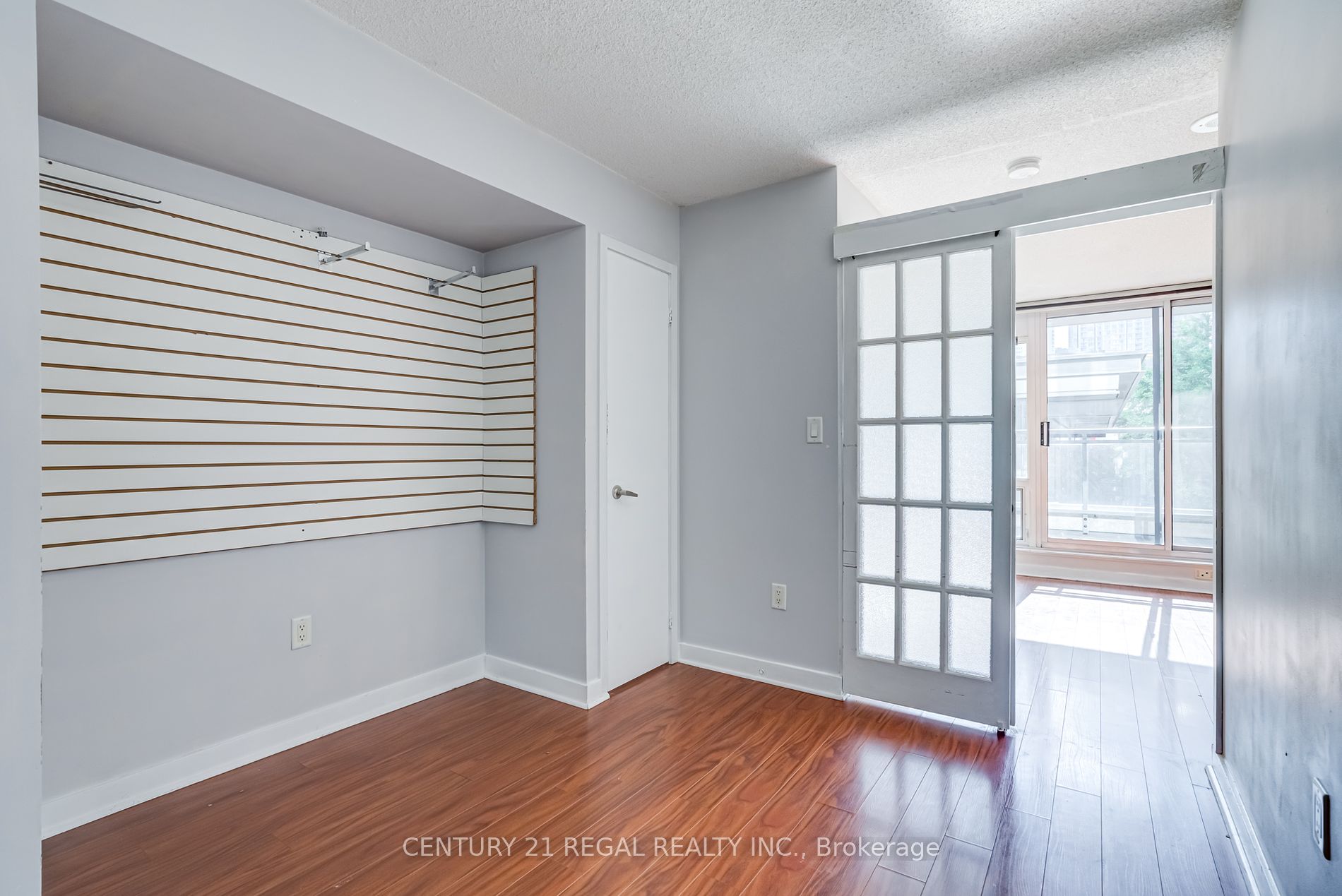 11 Brunel Court, #216