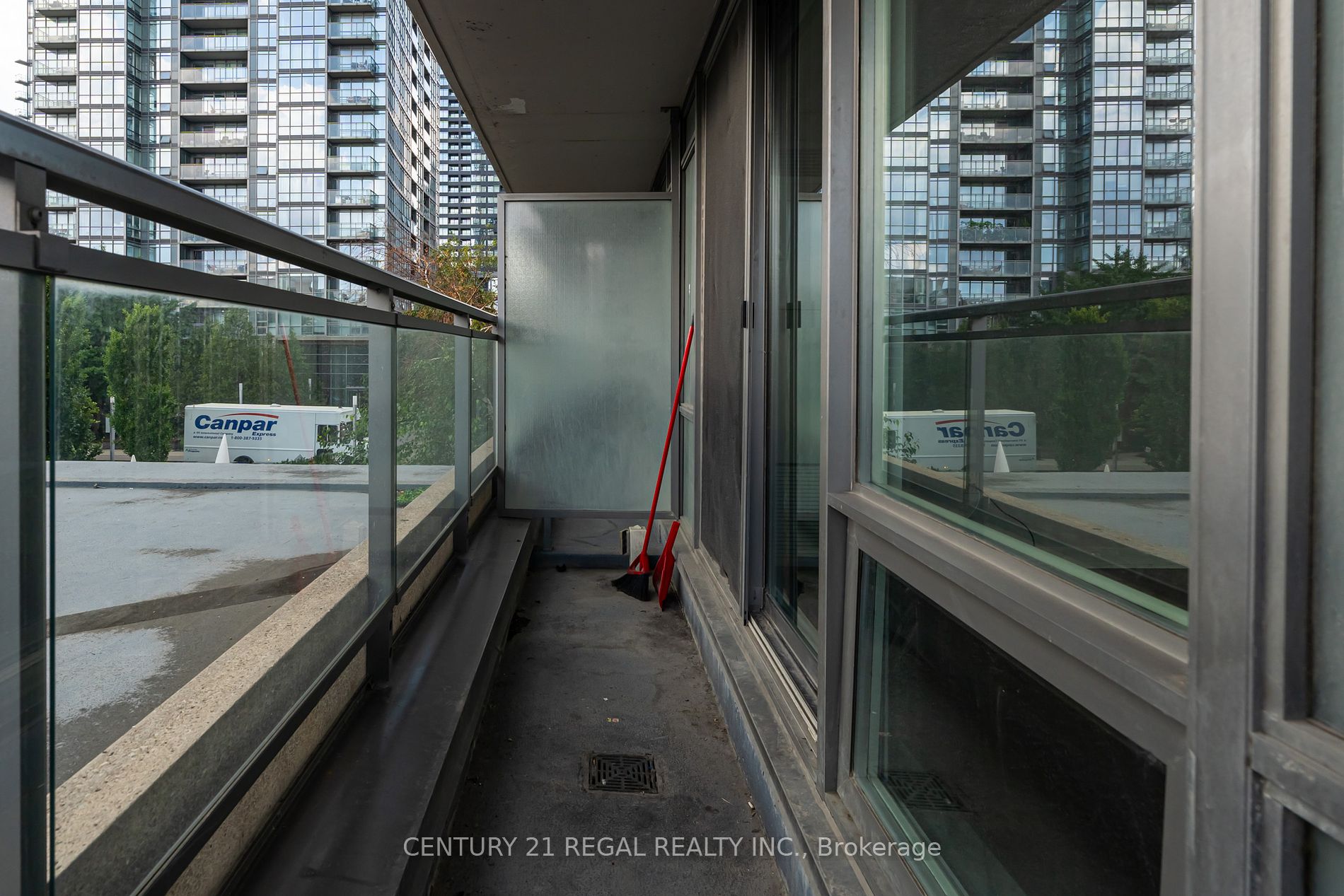 11 Brunel Court, #216