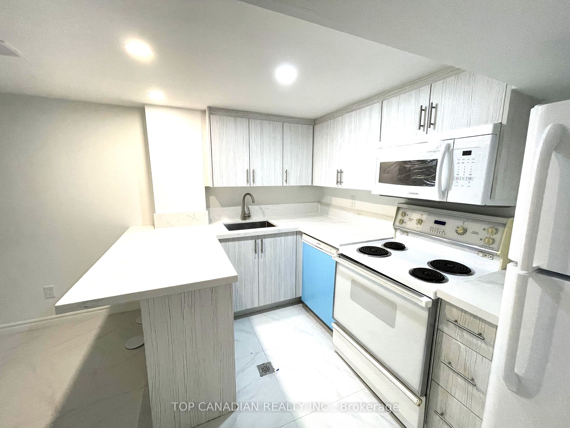 11 Kenton Drive